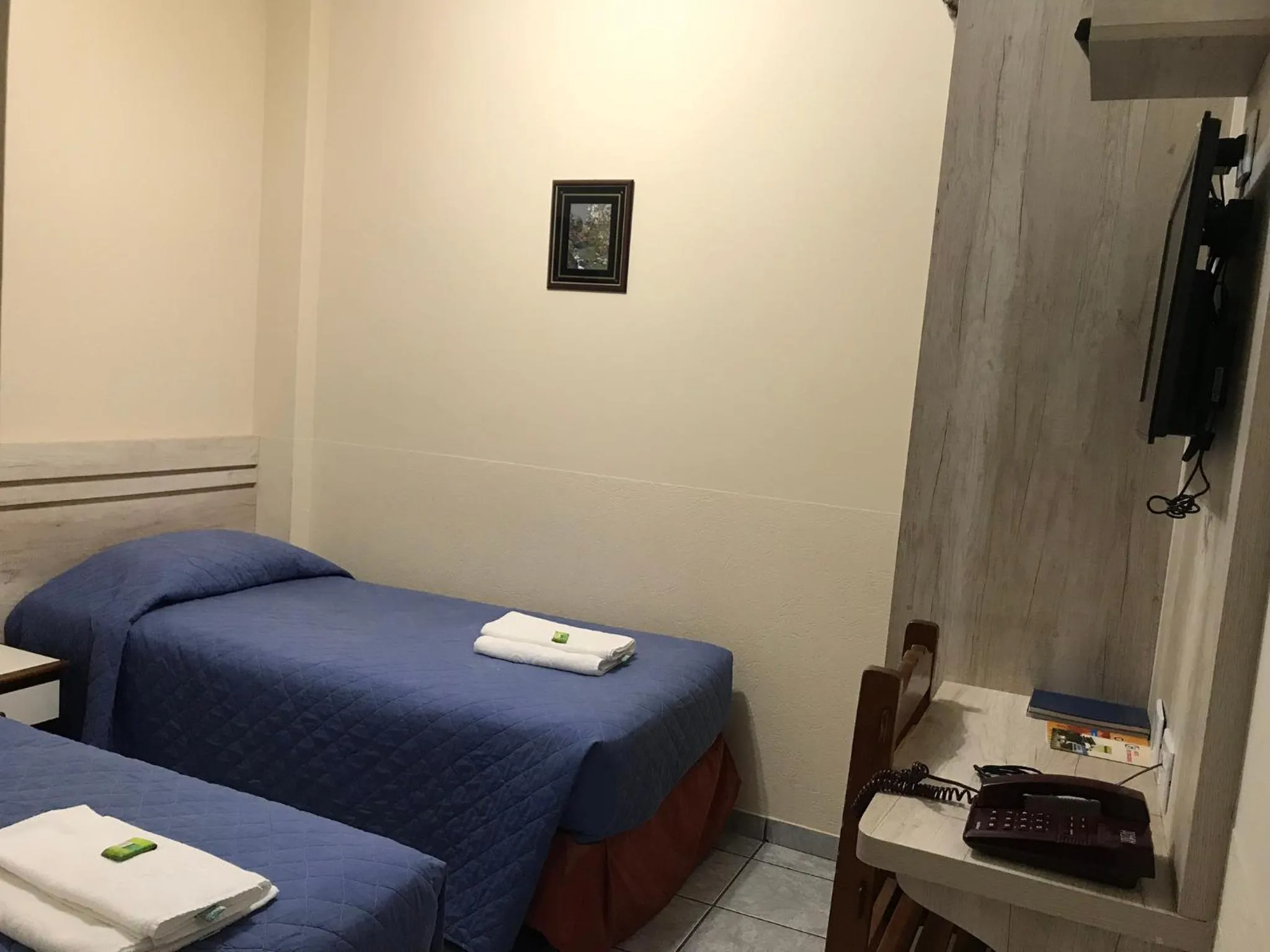 Bed in Hotel Colonial