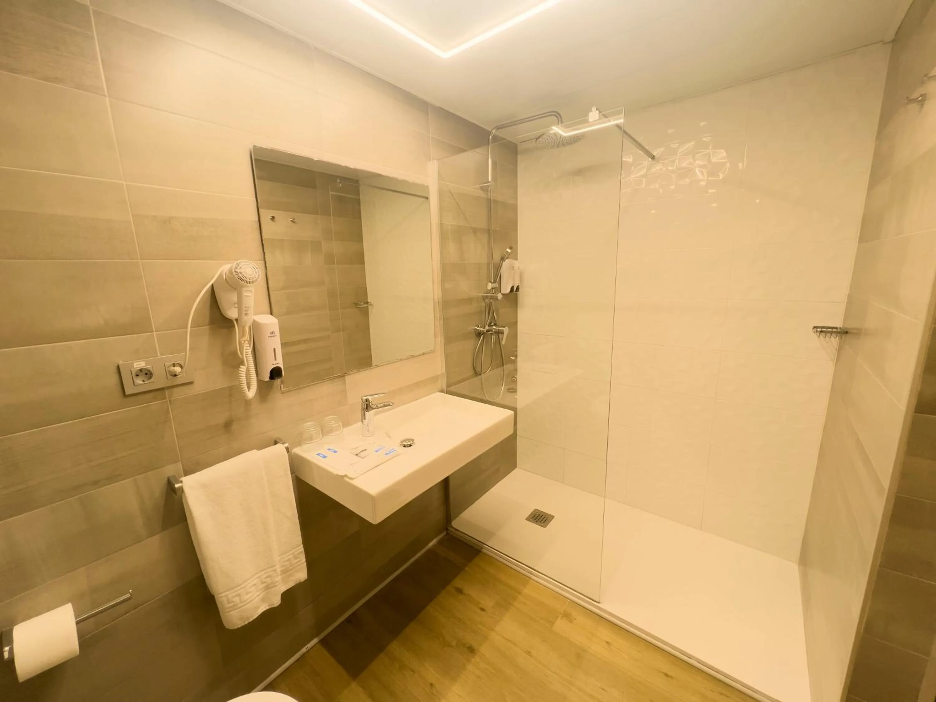 Bathroom in Hotel Cuco