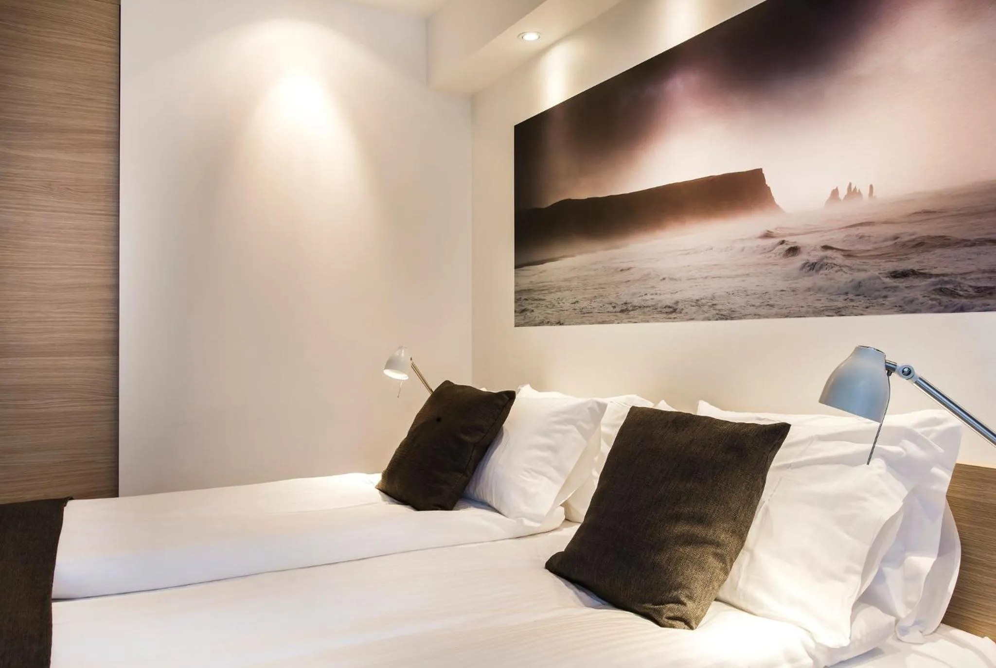 Bedroom, Bed in Storm Hotel by Keahotels