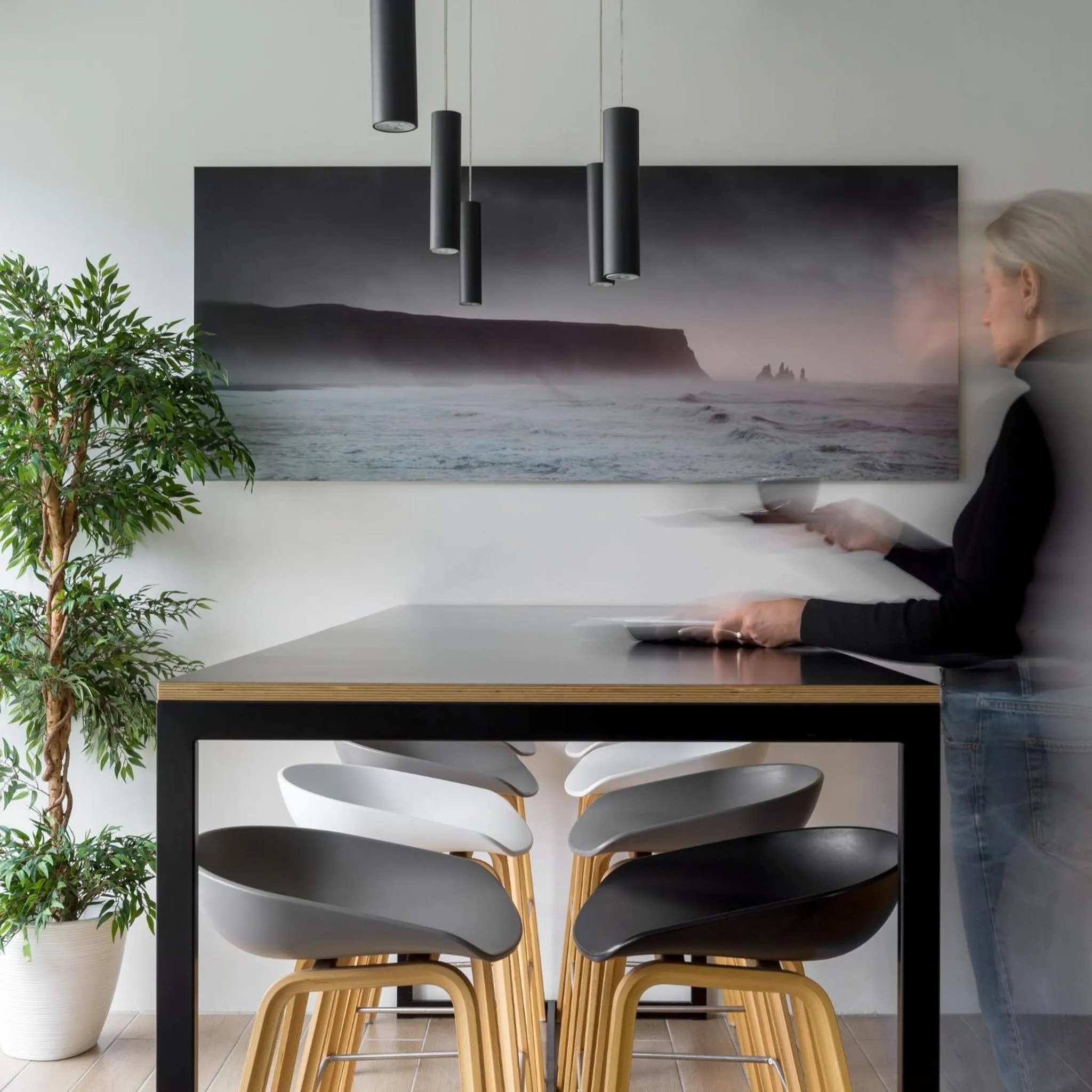 Lounge or bar in Storm Hotel by Keahotels