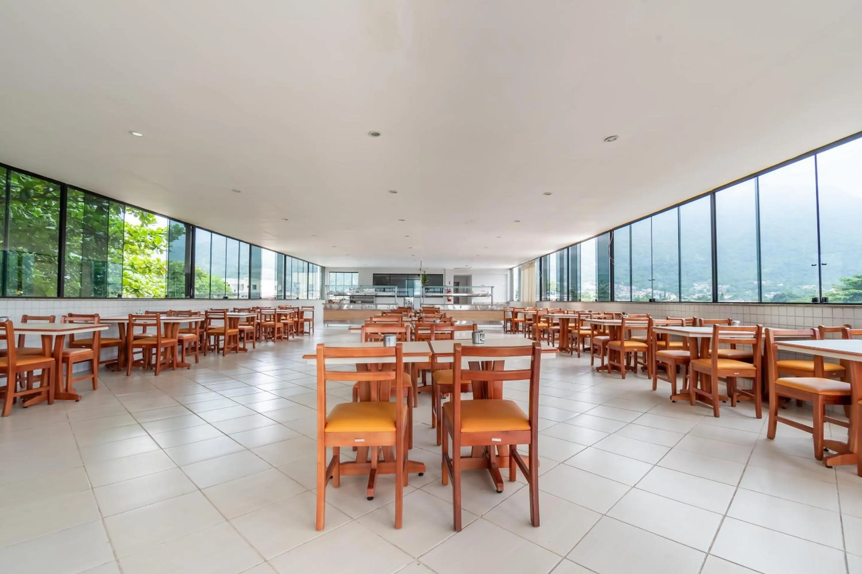 Dining area in OYO Residencial Muriqui Apart Hotel, Mangaratiba