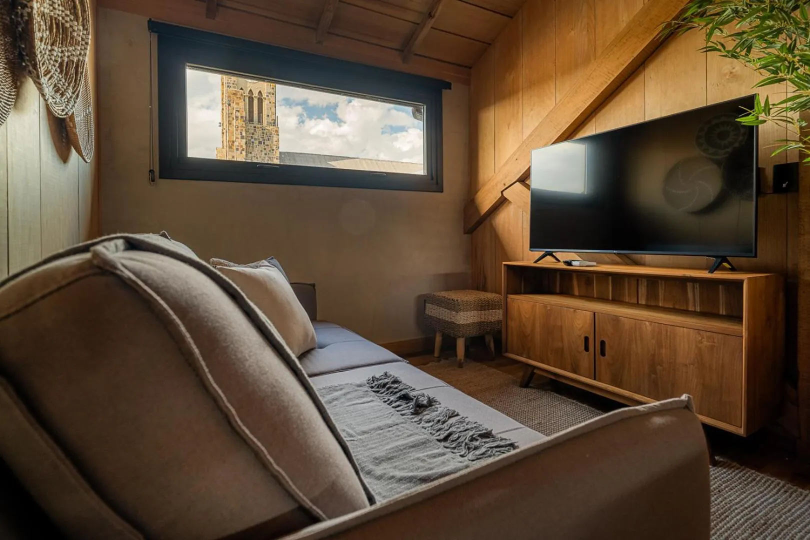 TV and multimedia in Mater Hotel