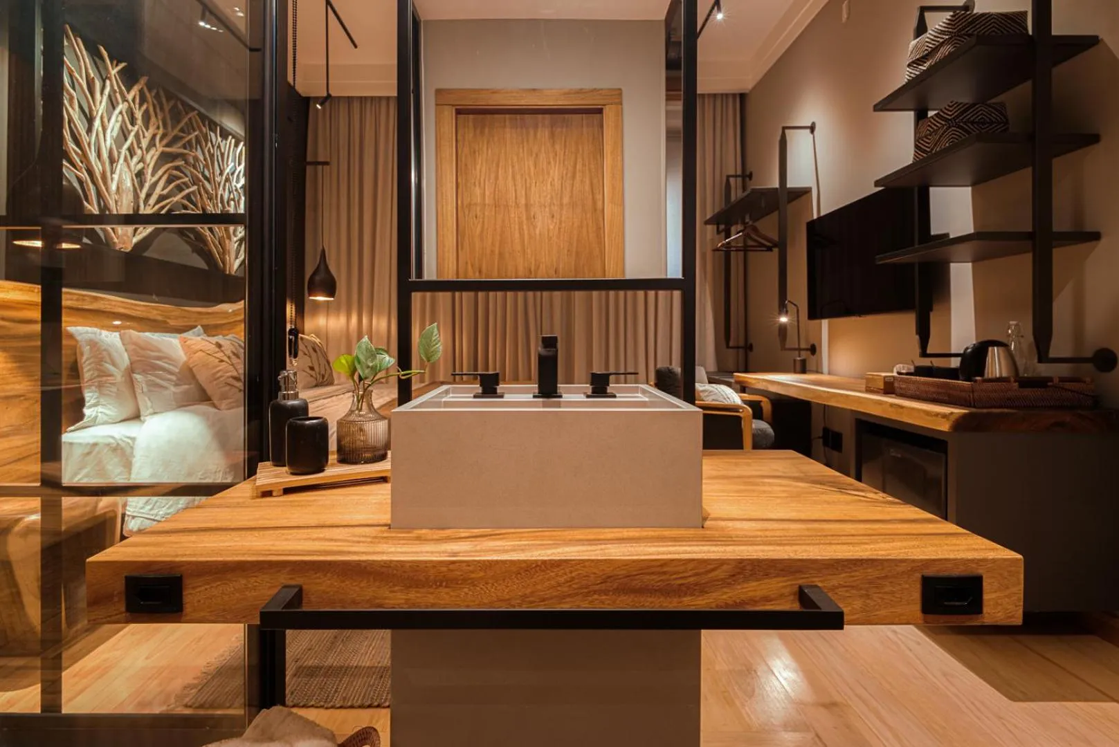 TV and multimedia in Mater Hotel