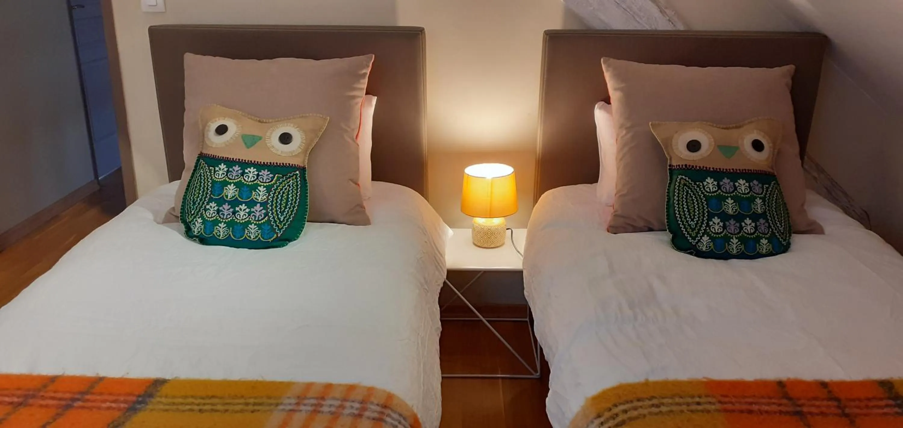 Bed in La Chouette Maison - Chambres d'hôtes et Gîte en Ville