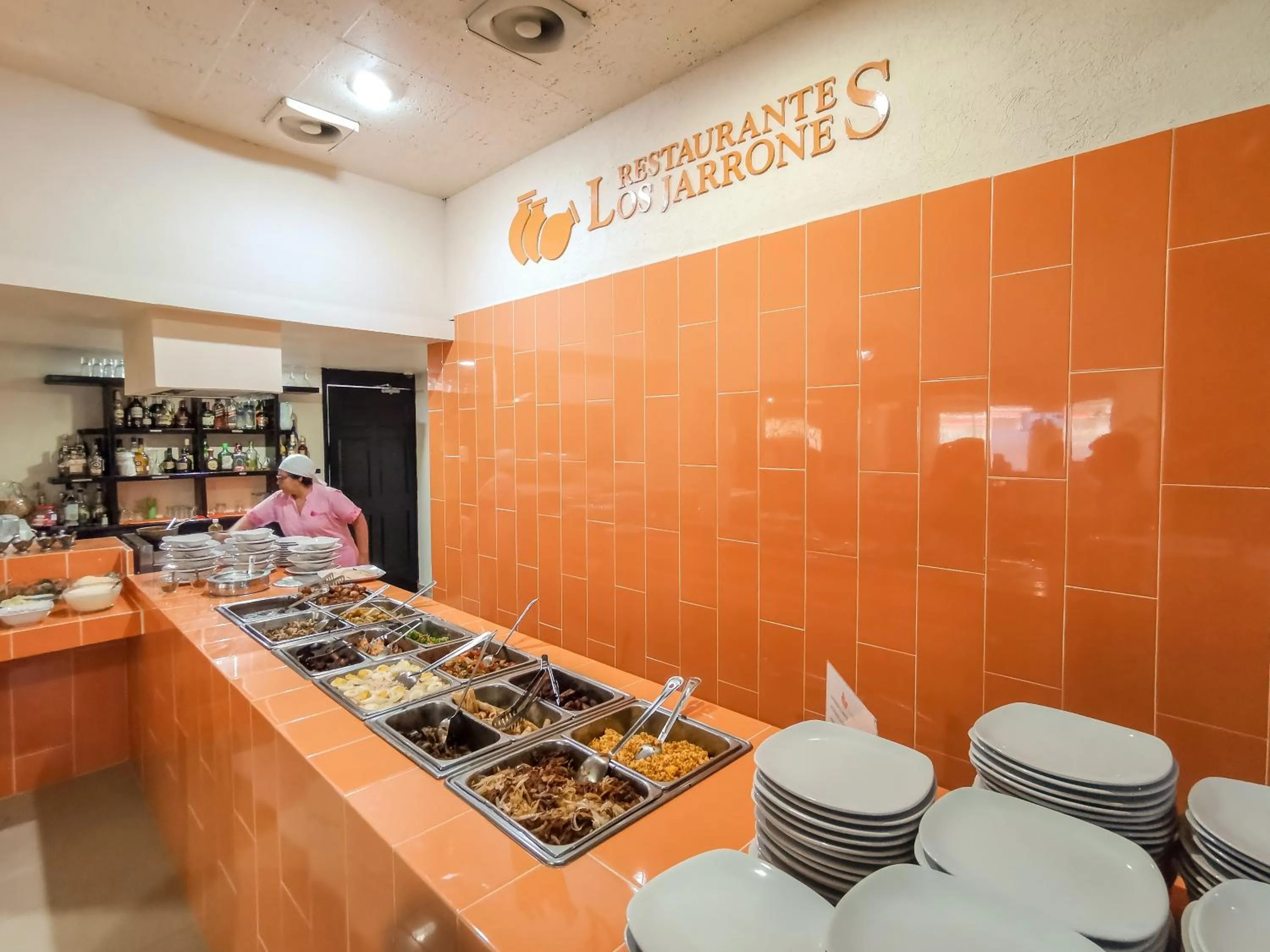 Restaurant/places to eat in HOTEL DON MIGUEl