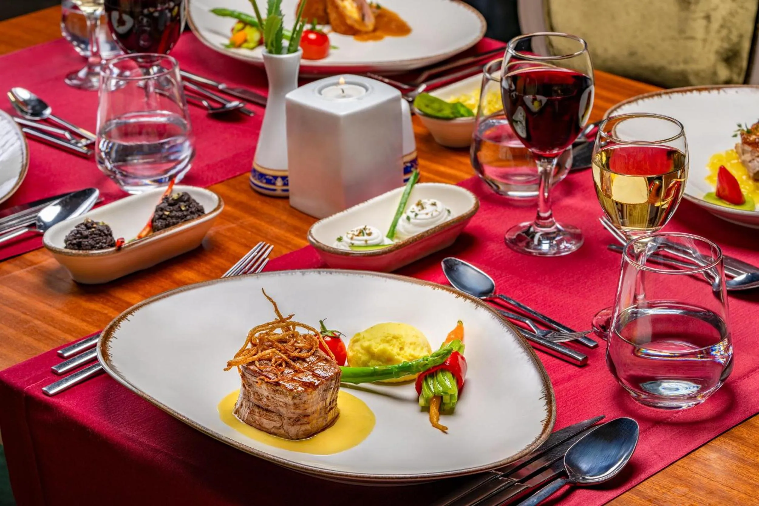 Restaurant/places to eat in Trendy Verbena Beach