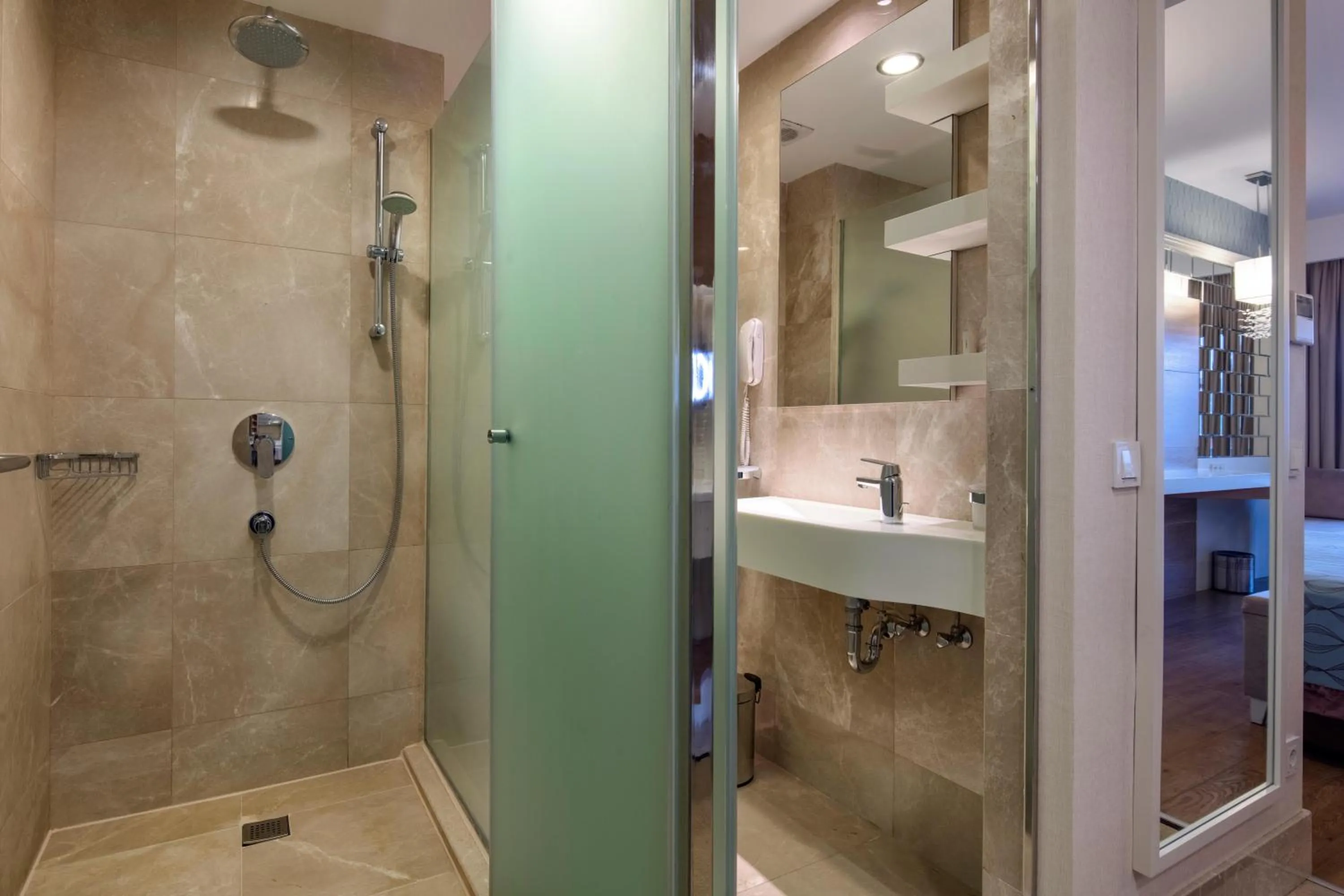 Bathroom in Trendy Verbena Beach