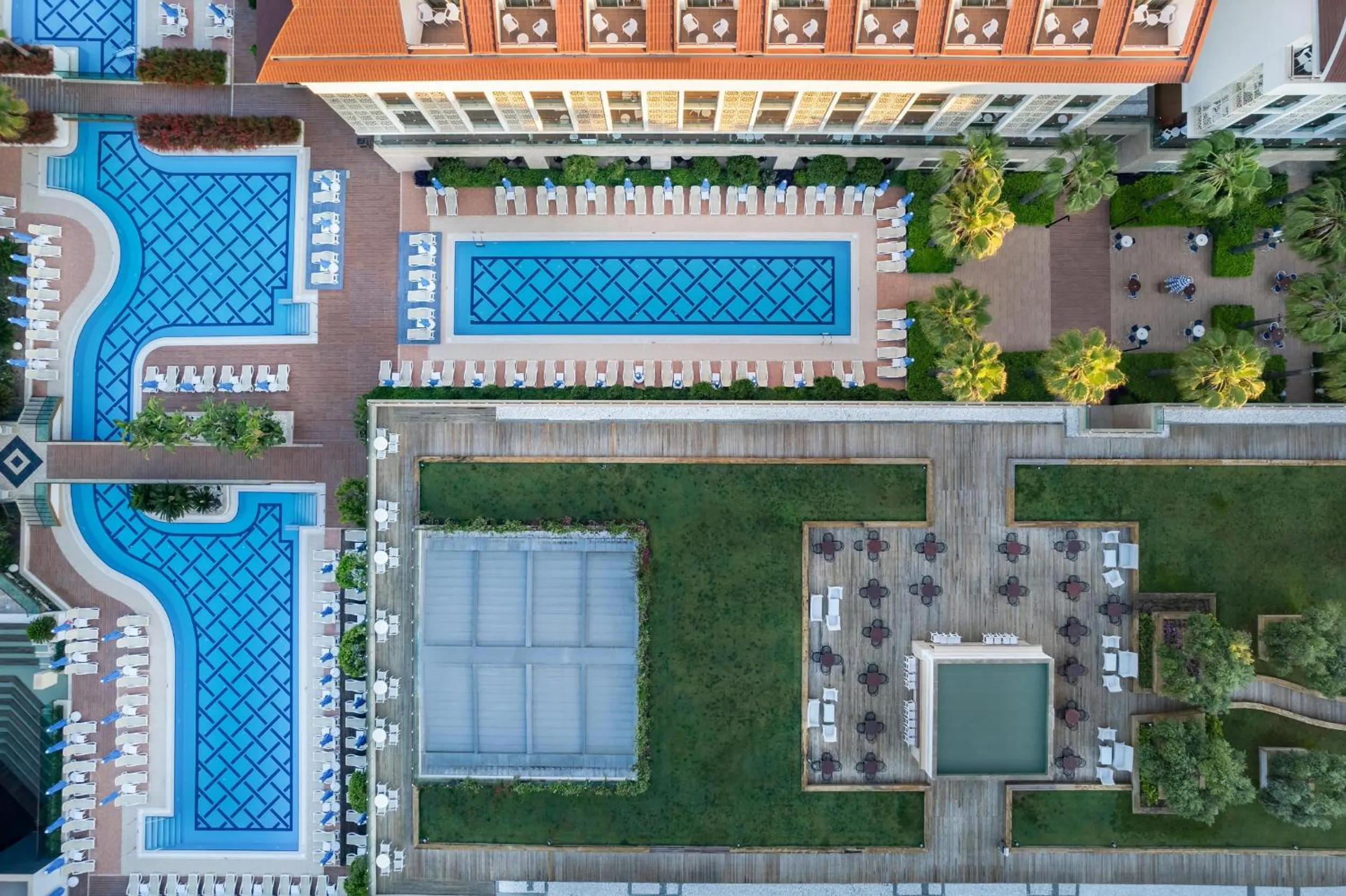 Swimming pool in Trendy Verbena Beach