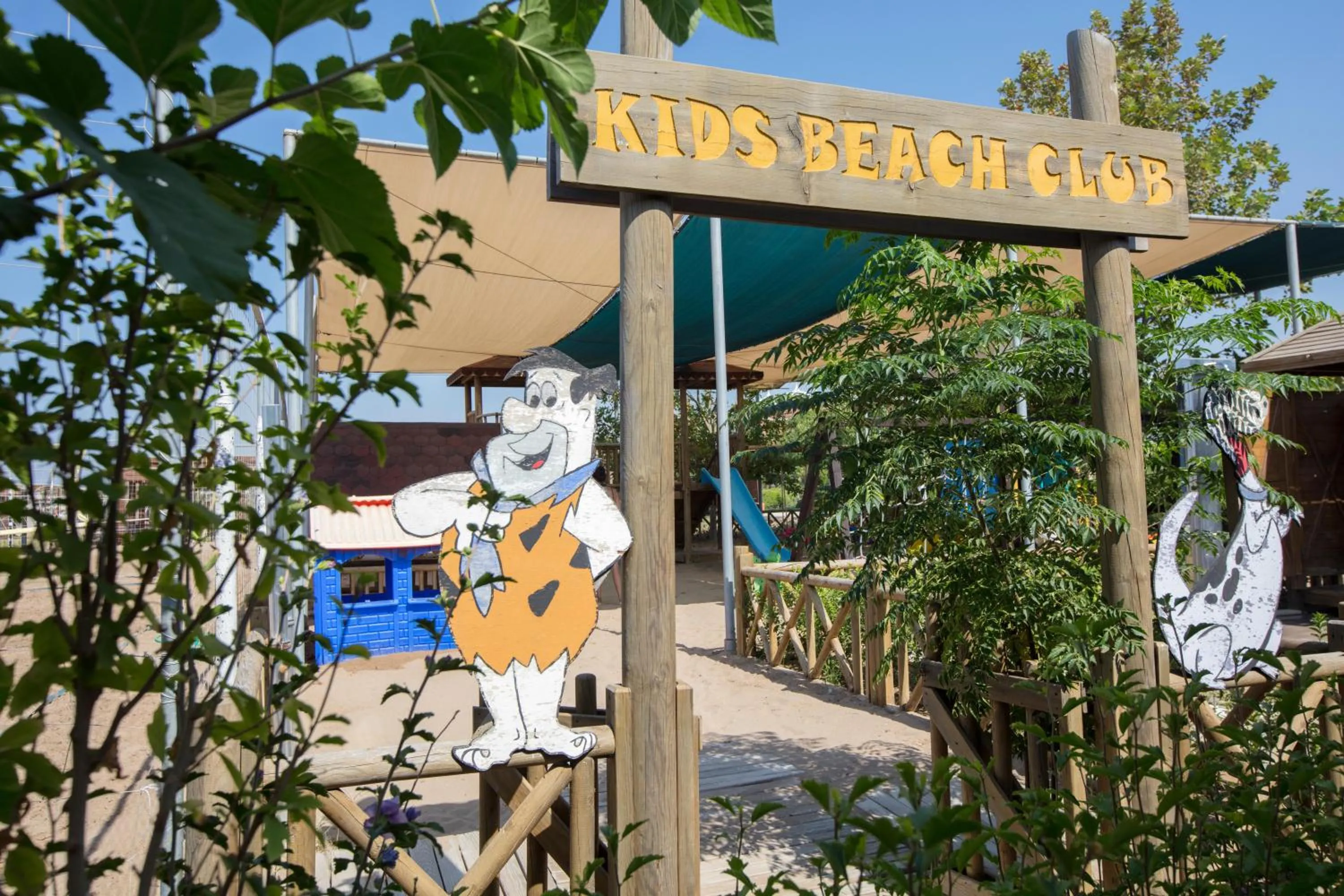 children in Trendy Verbena Beach