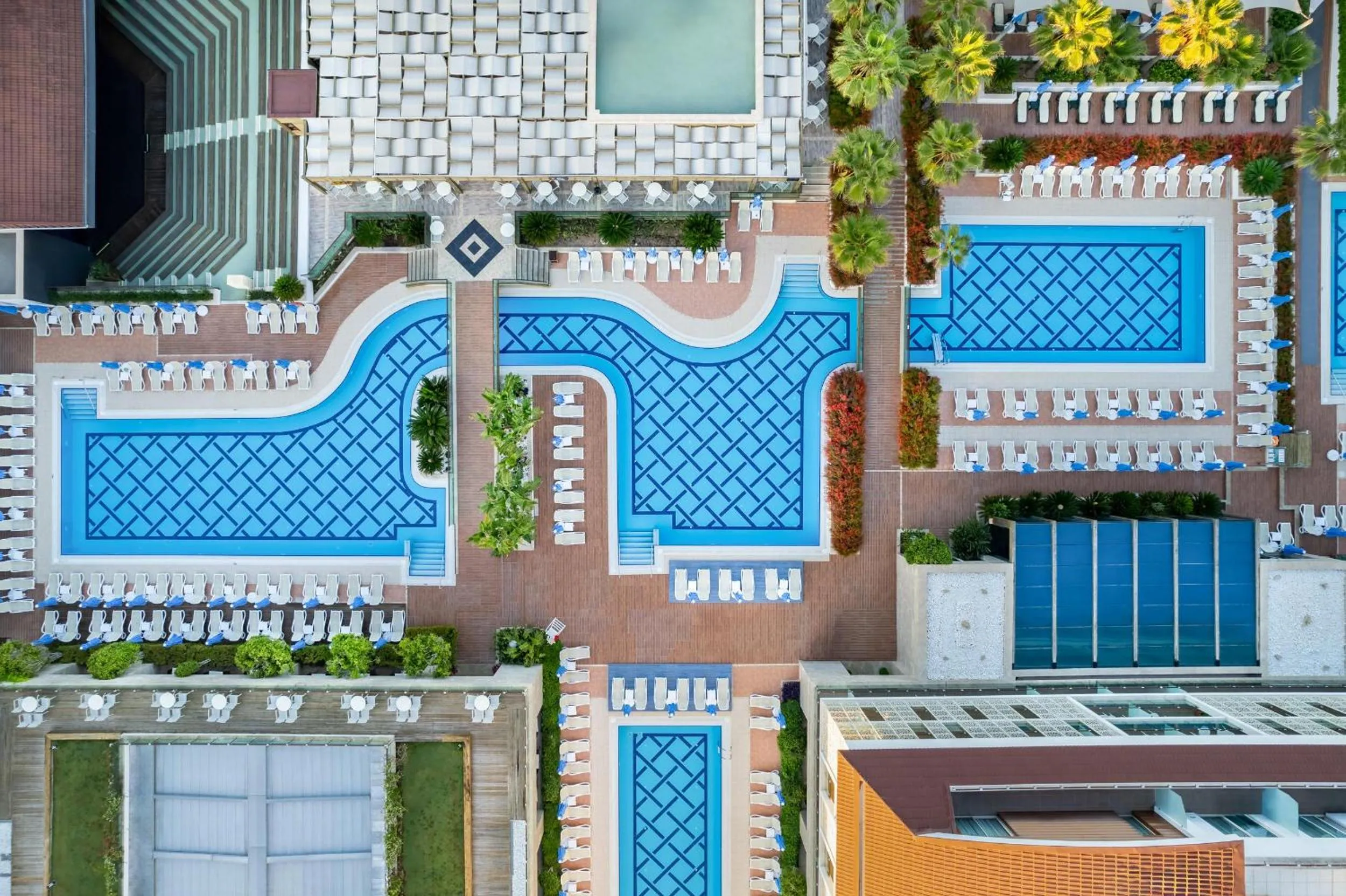 Swimming pool in Trendy Verbena Beach