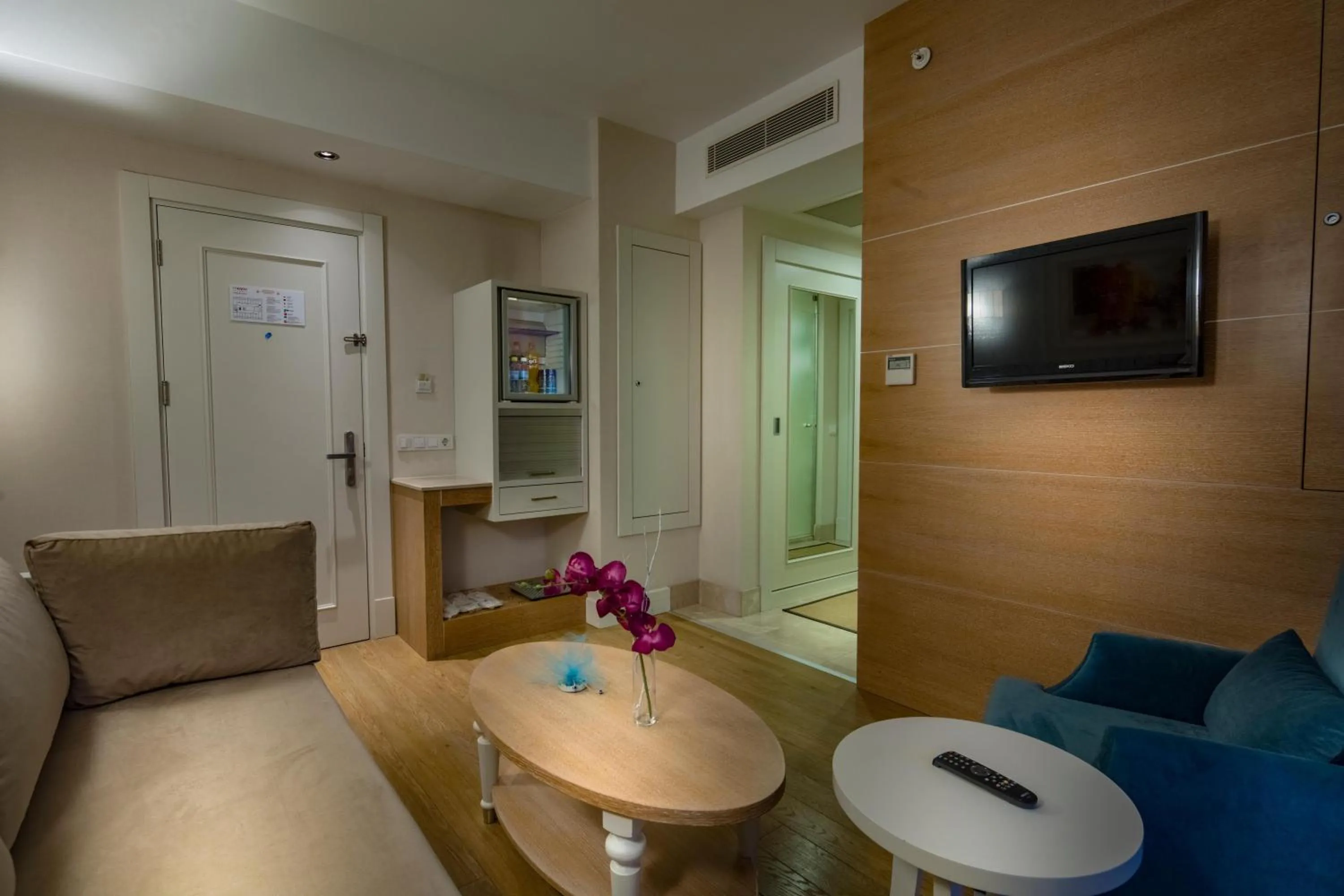 Bathroom in Trendy Verbena Beach