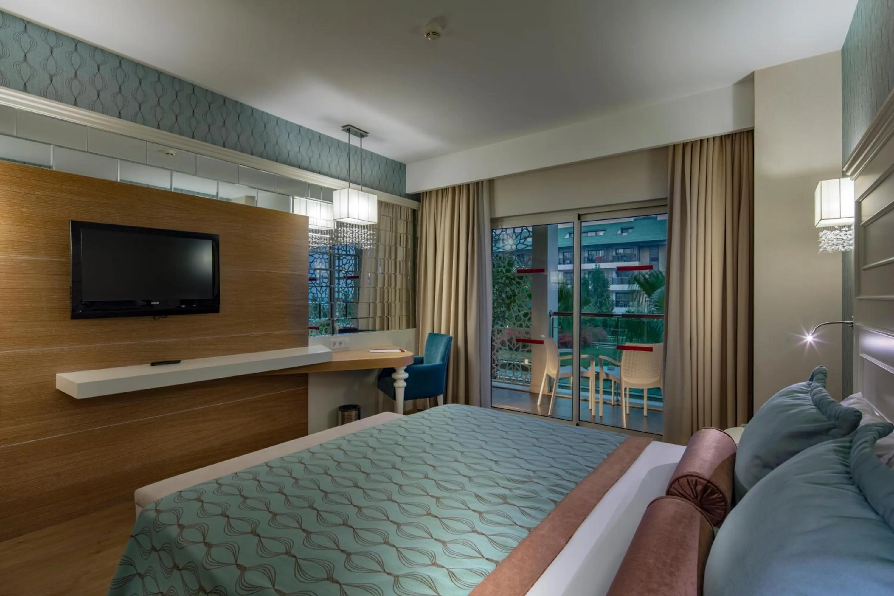 Photo of the whole room, Bed in Trendy Verbena Beach