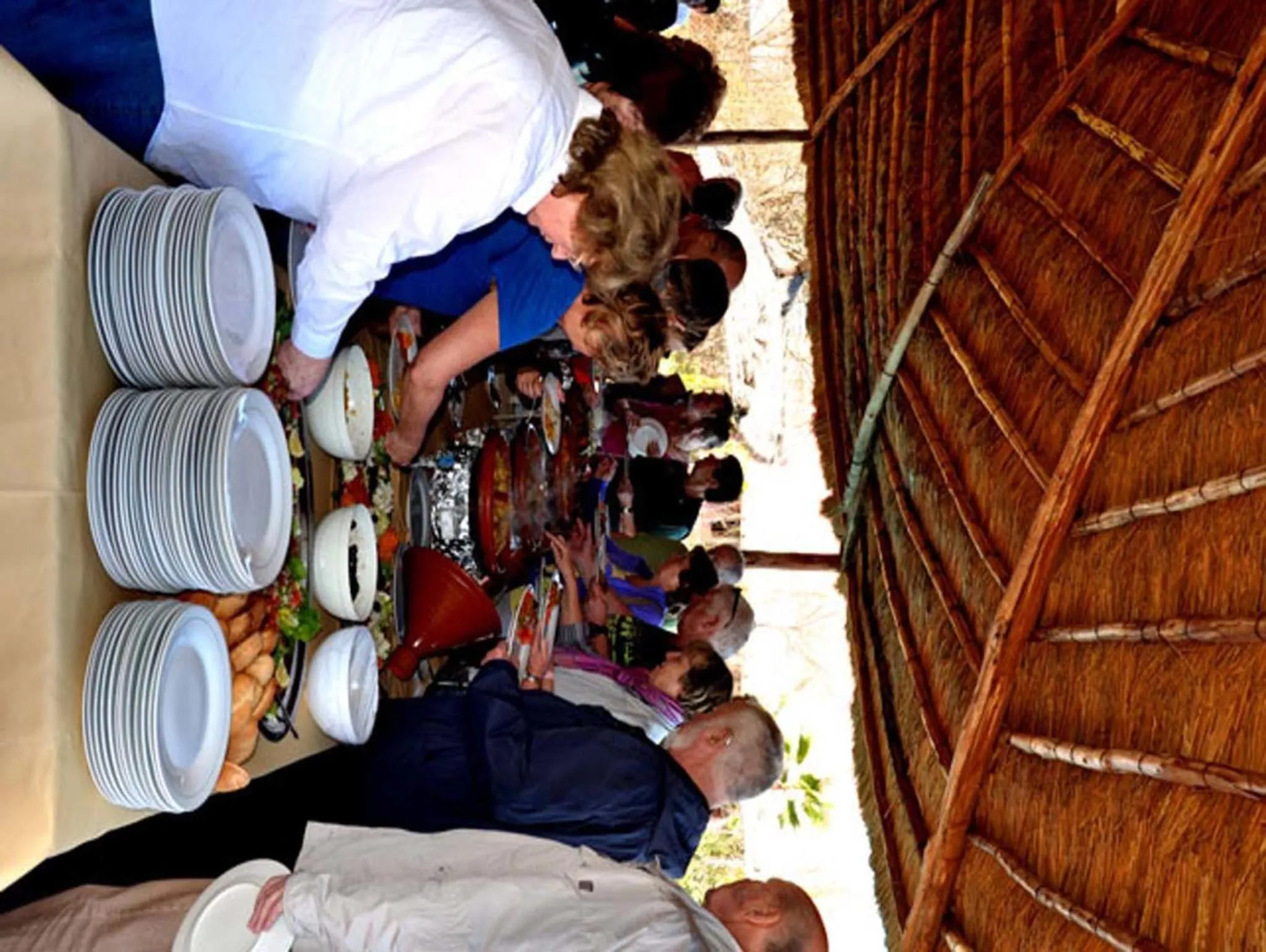 Restaurant/places to eat in Hôtel Jnane Ain Asserdoune