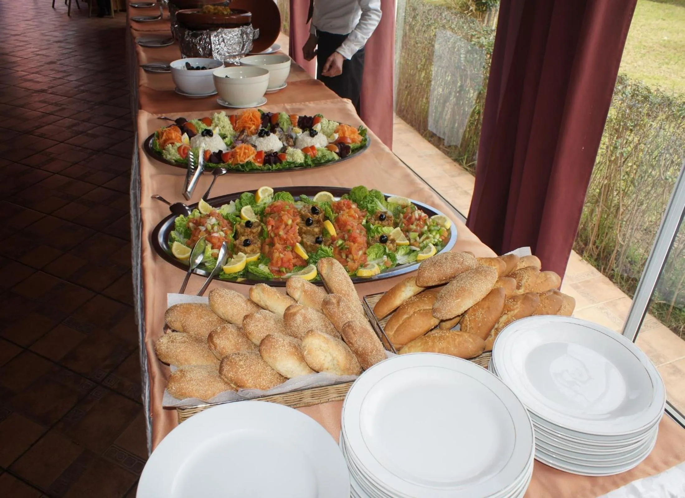 Restaurant/places to eat in Hôtel Jnane Ain Asserdoune