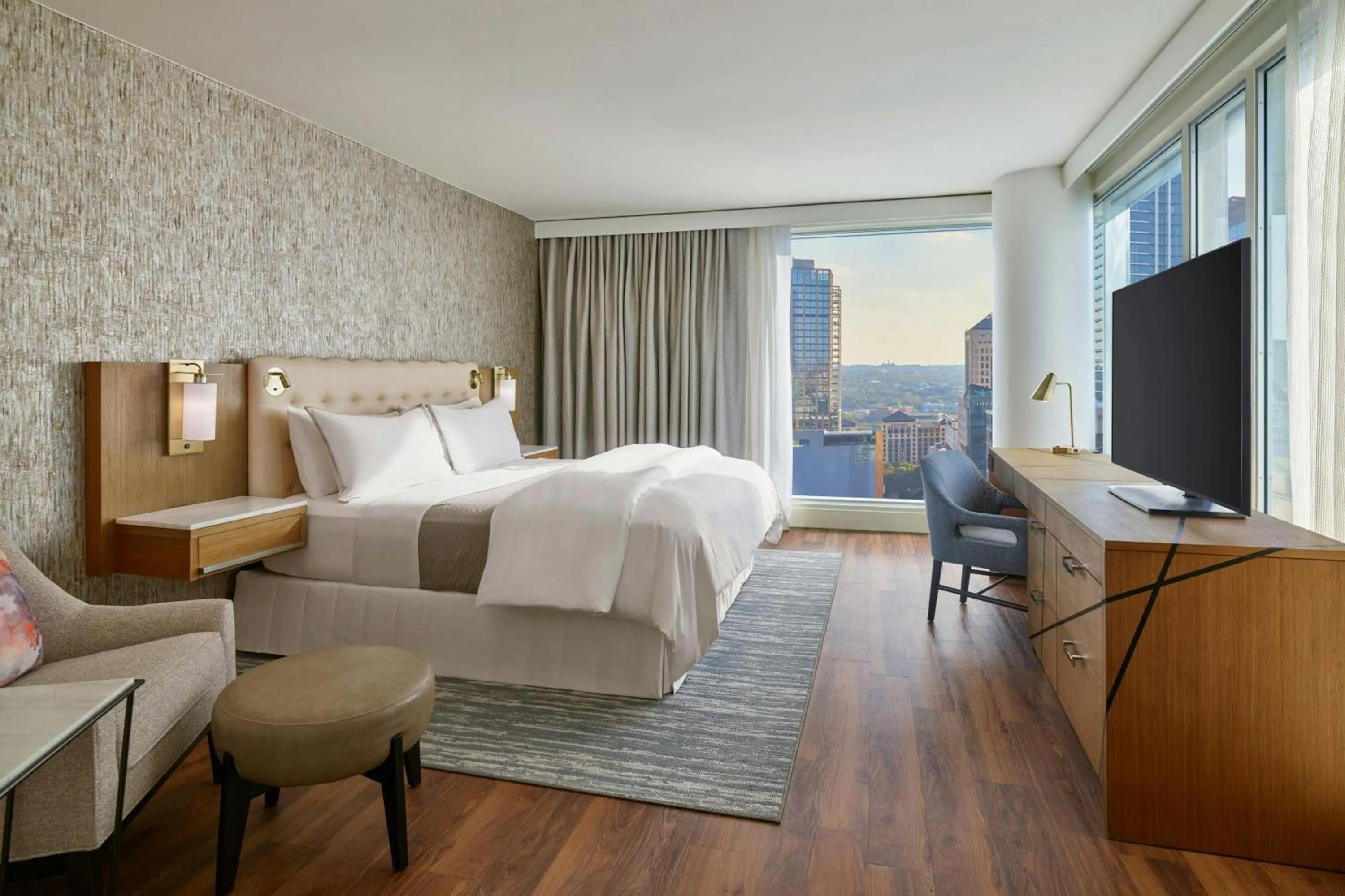 Photo of the whole room, Bed in The Westin Austin Downtown