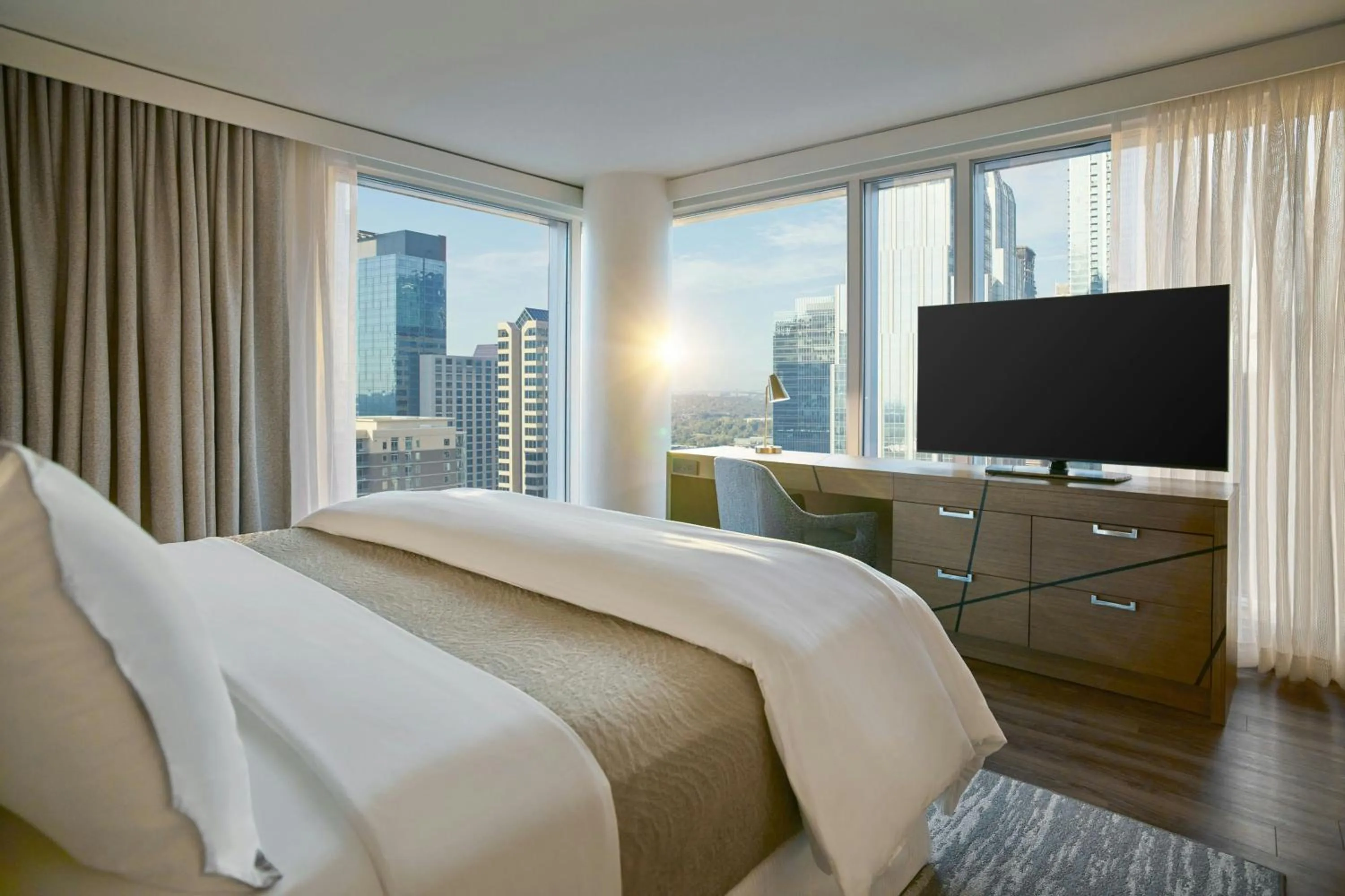 Photo of the whole room, Bed in The Westin Austin Downtown