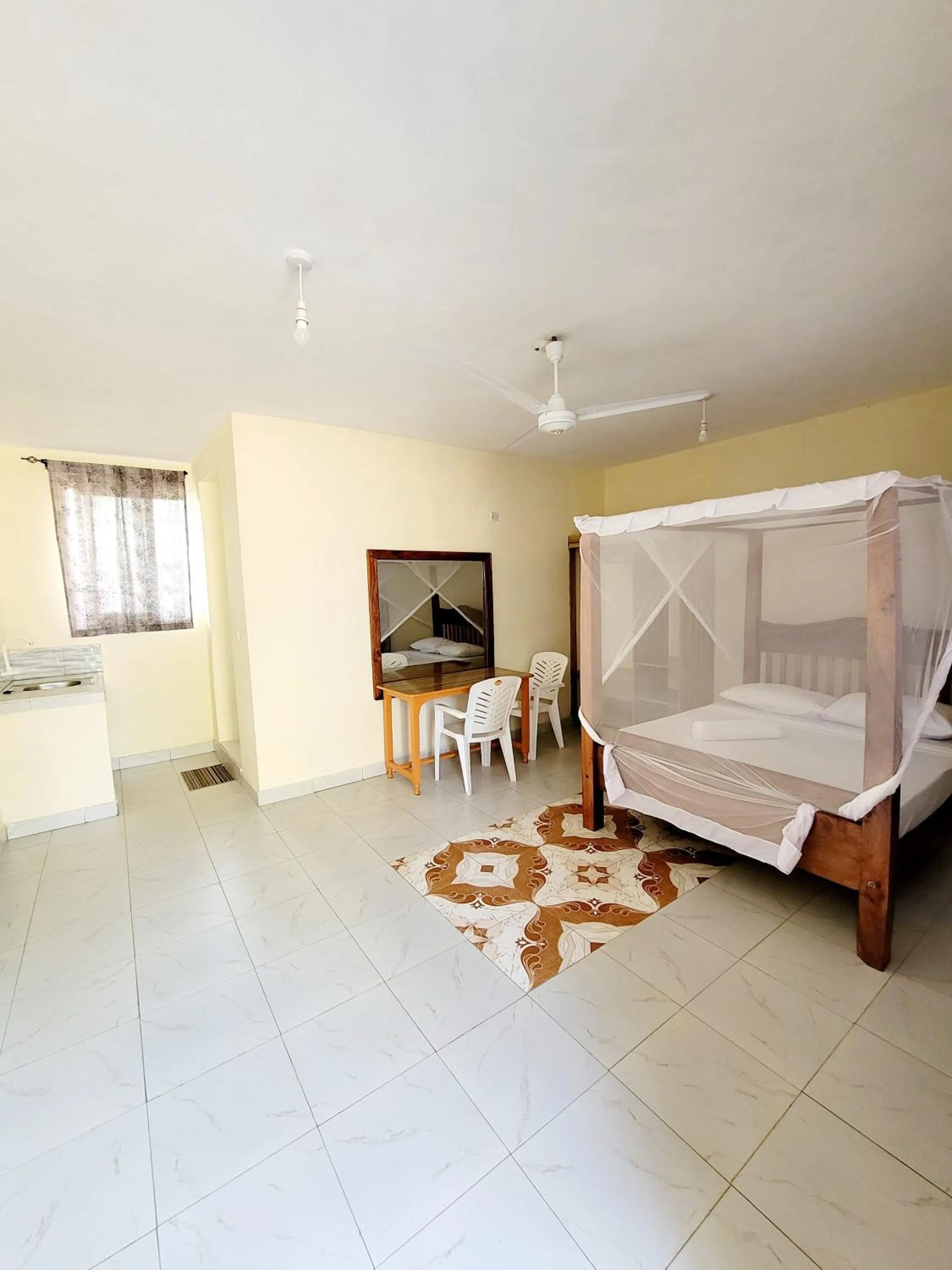 Photo of the whole room, Bed in Casuarina Lounge