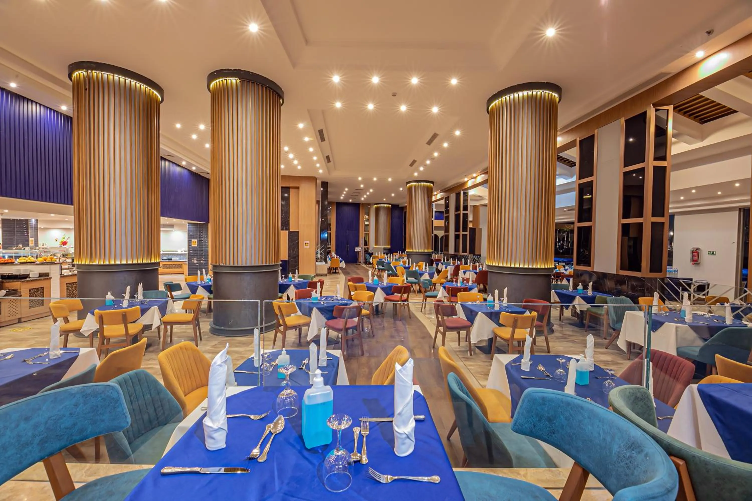Restaurant/places to eat in Titanic Aqua Park Resort - Families and Couples only
