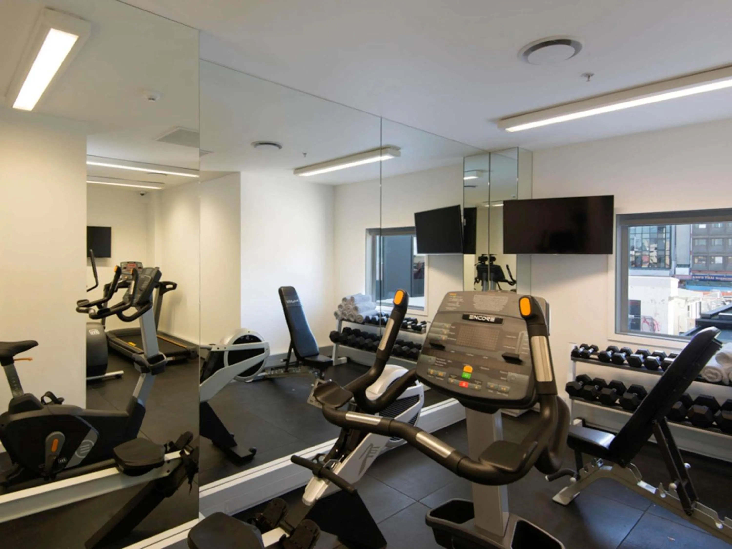 Fitness centre/facilities in BreakFree on Cashel, an Accor Hotel