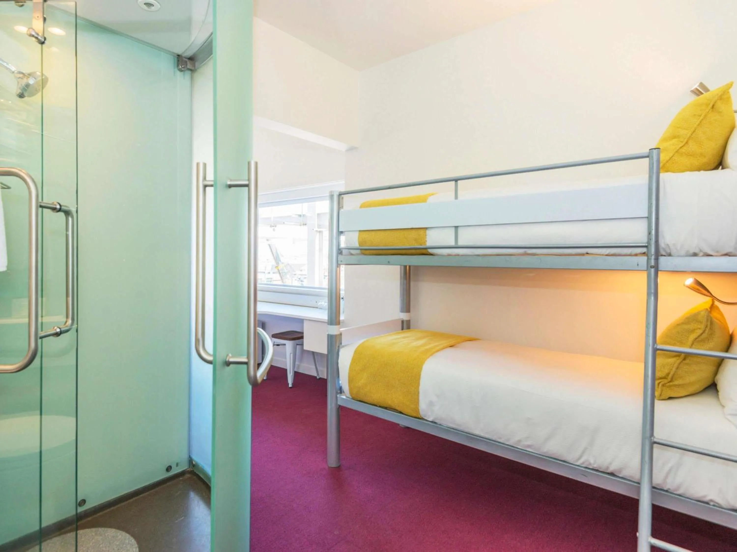 Bedroom, Bed in BreakFree on Cashel, an Accor Hotel