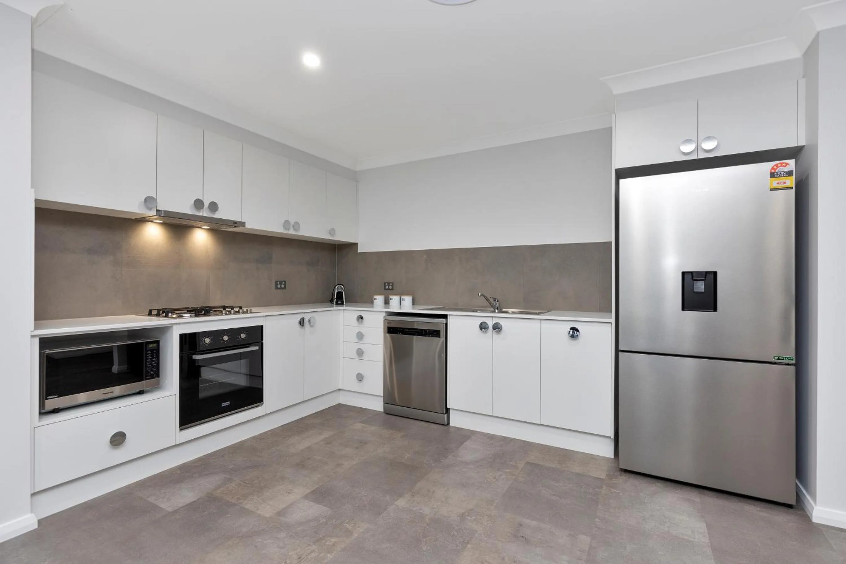 Kitchen or kitchenette in CH Boutique Hotel & Apartments, an Ascend Collection Hotel