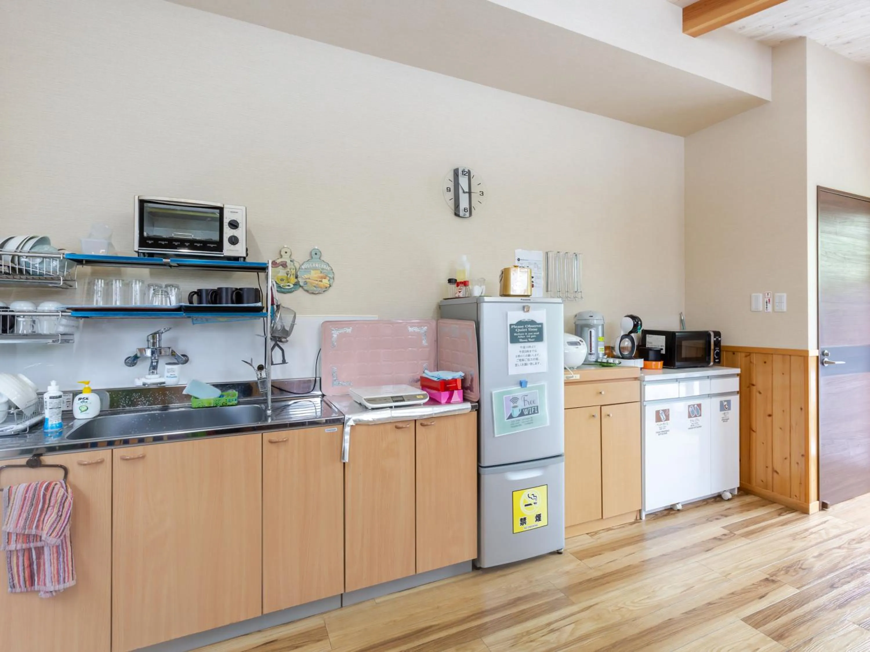 Communal kitchen in Tabist International Hotel Kaike