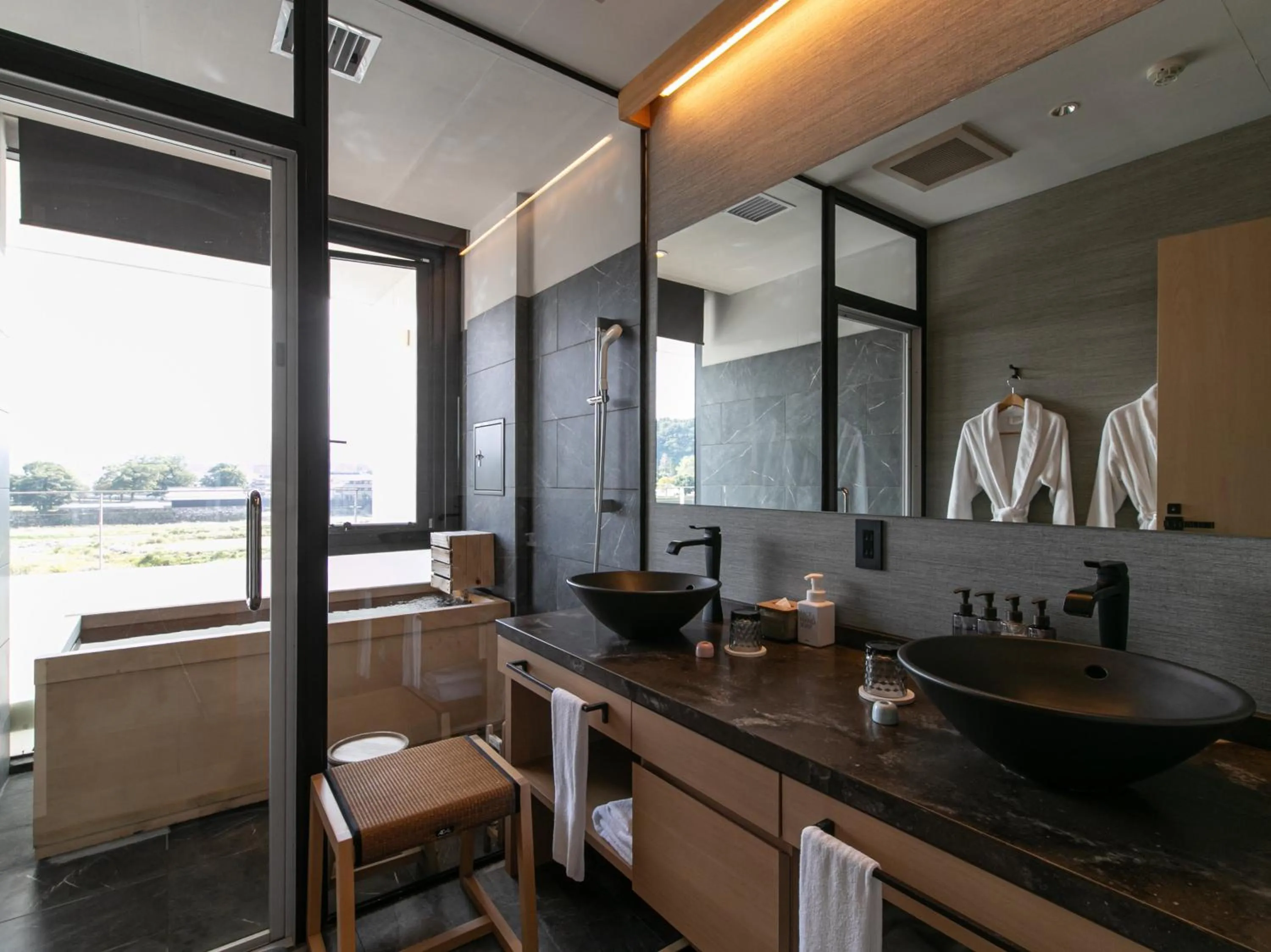 Hitoyoshi Onsen Nabeya