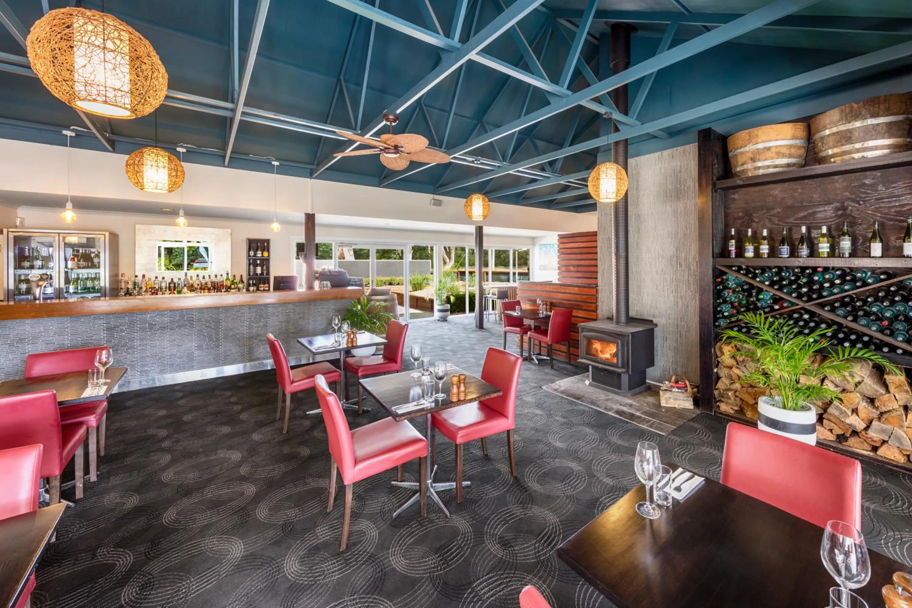 Restaurant/places to eat in Club Wyndham Seven Mile Beach, Trademark Collection by Wyndham