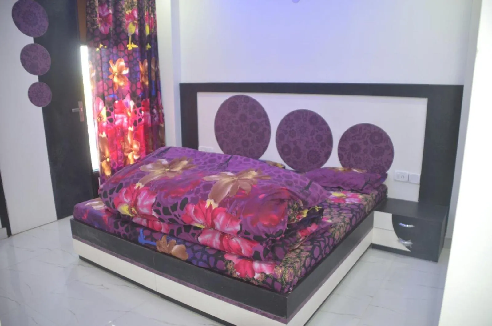 Photo of the whole room, Bed in Goel Residency