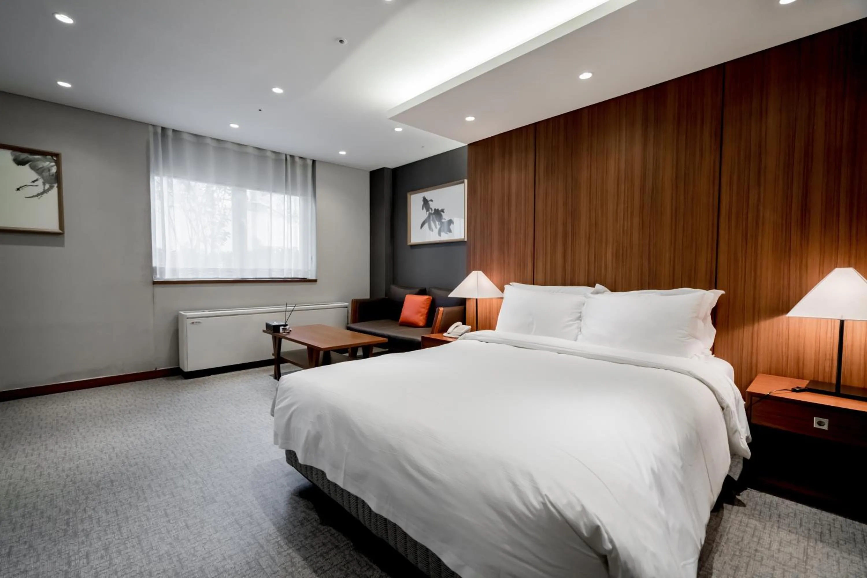 Bed in Oriens Hotel & Residences Myeongdong