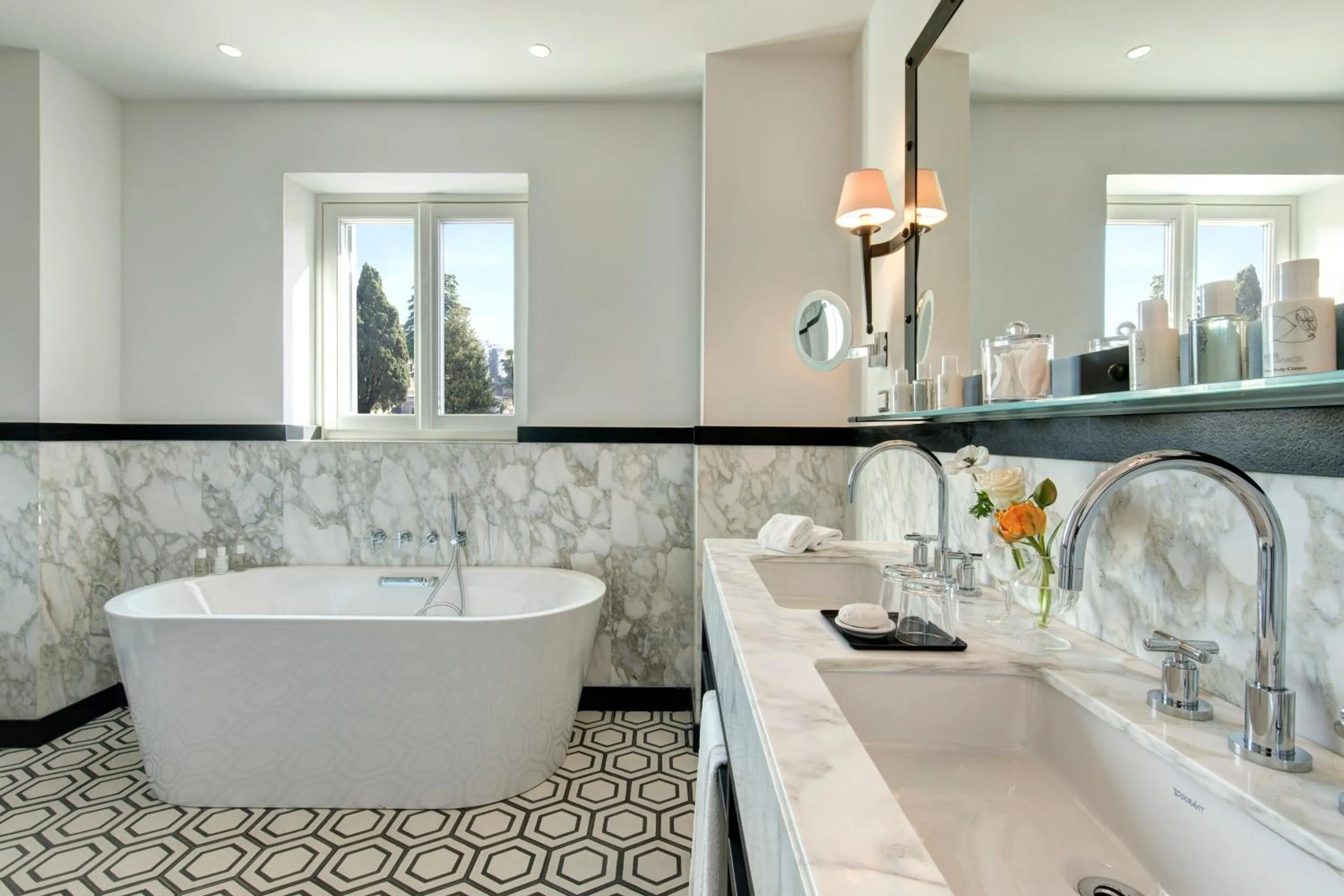 Bathroom in Rocco Forte Hotel De La Ville