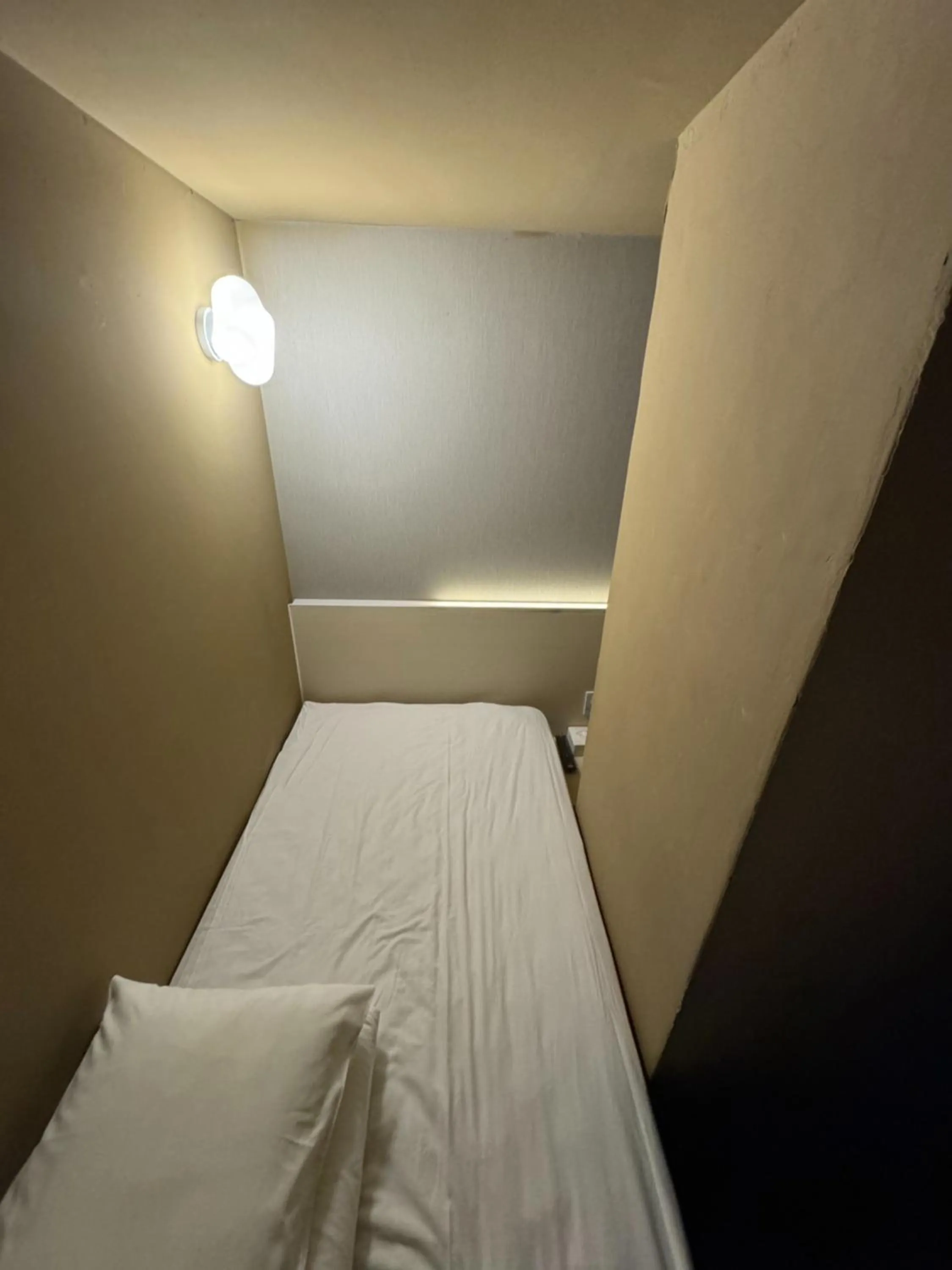 Bed in Single Inn - Taipei