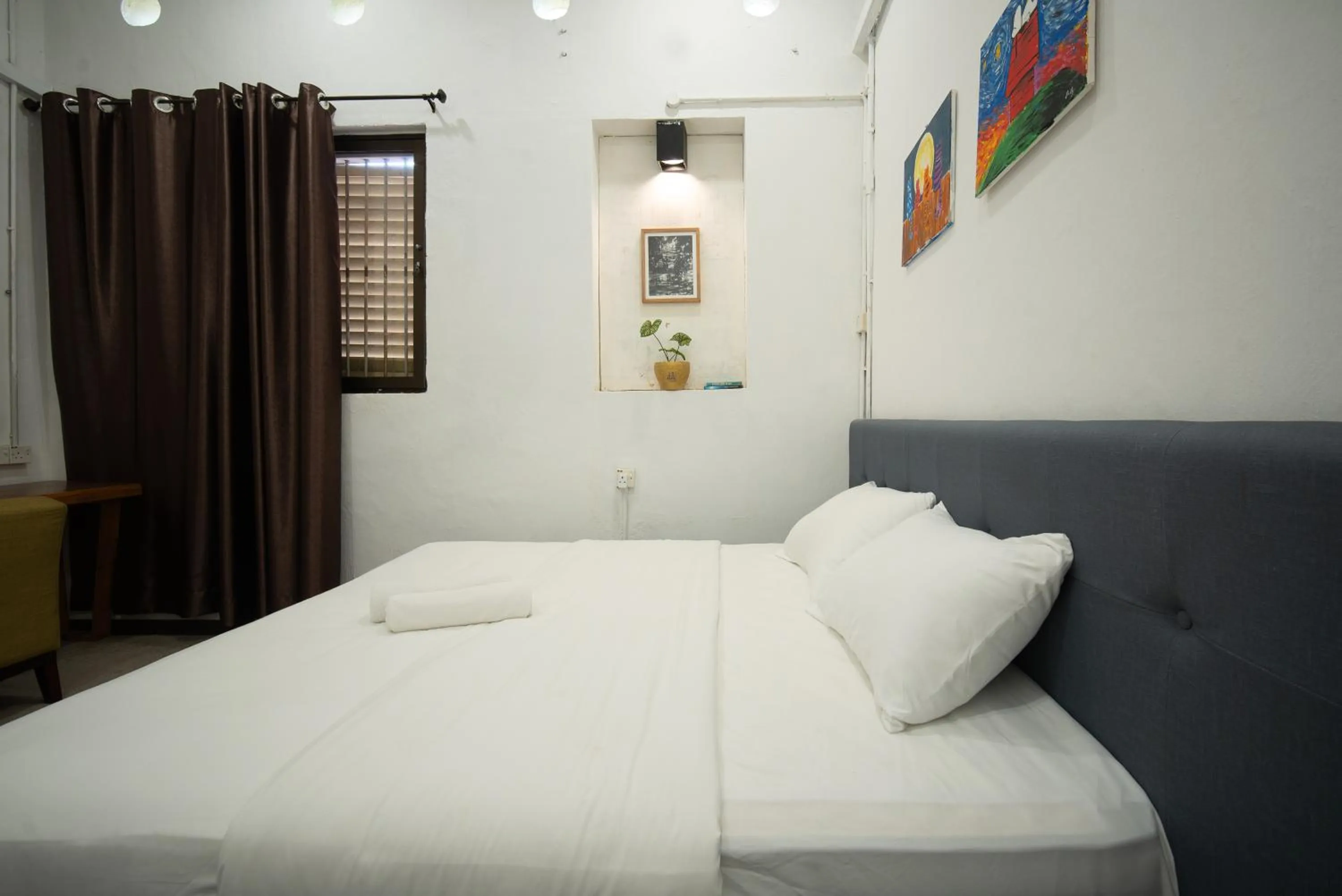 Bed in Moustachz Hauze , Georgetown