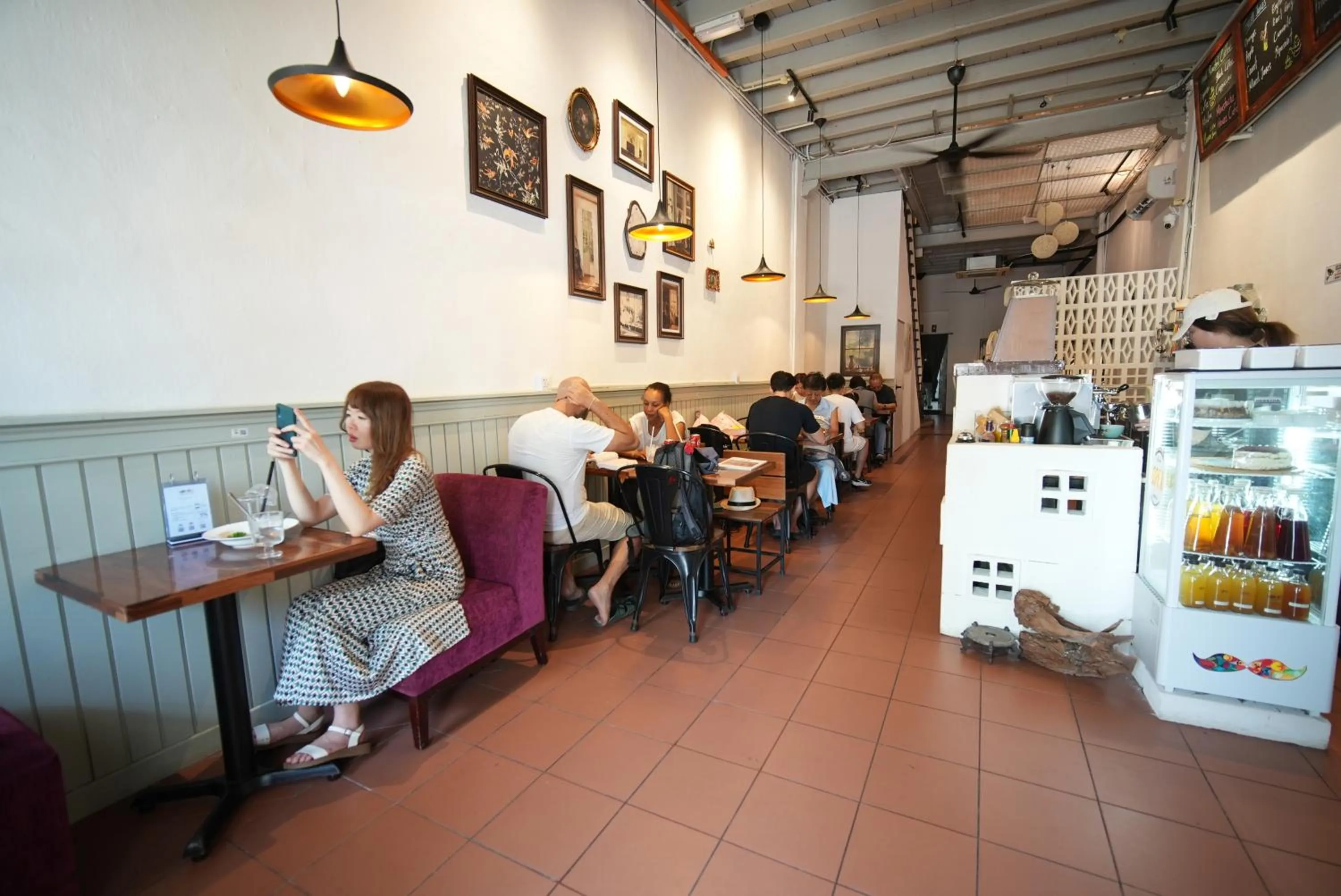 Moustachz Hauze , Georgetown