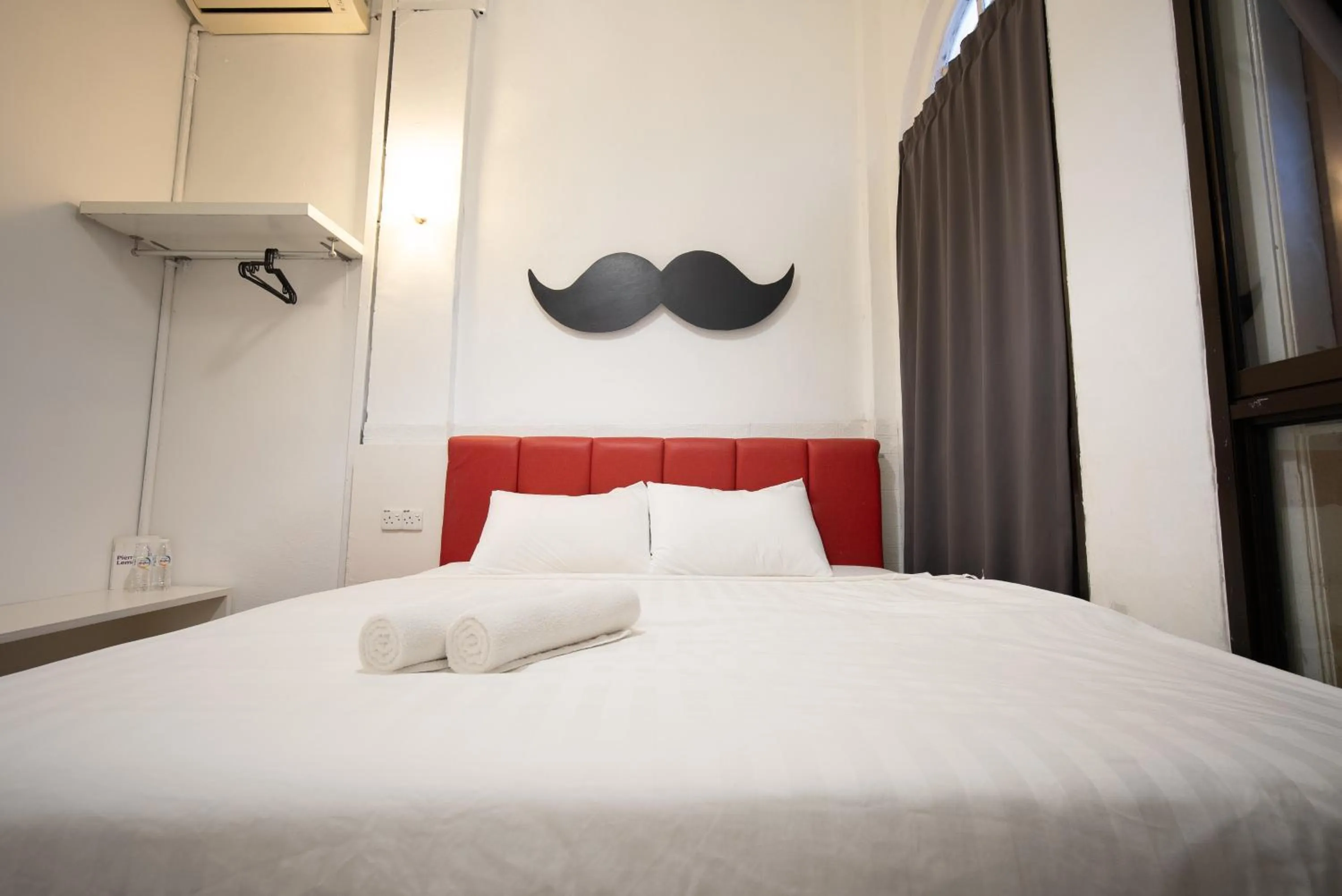 Bed in Moustachz Hauze , Georgetown