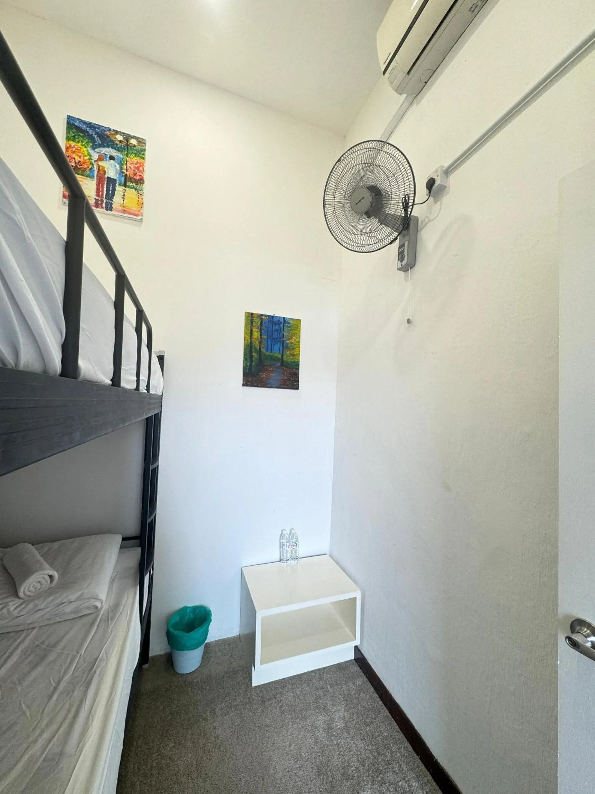 Bed in Moustachz Hauze , Georgetown