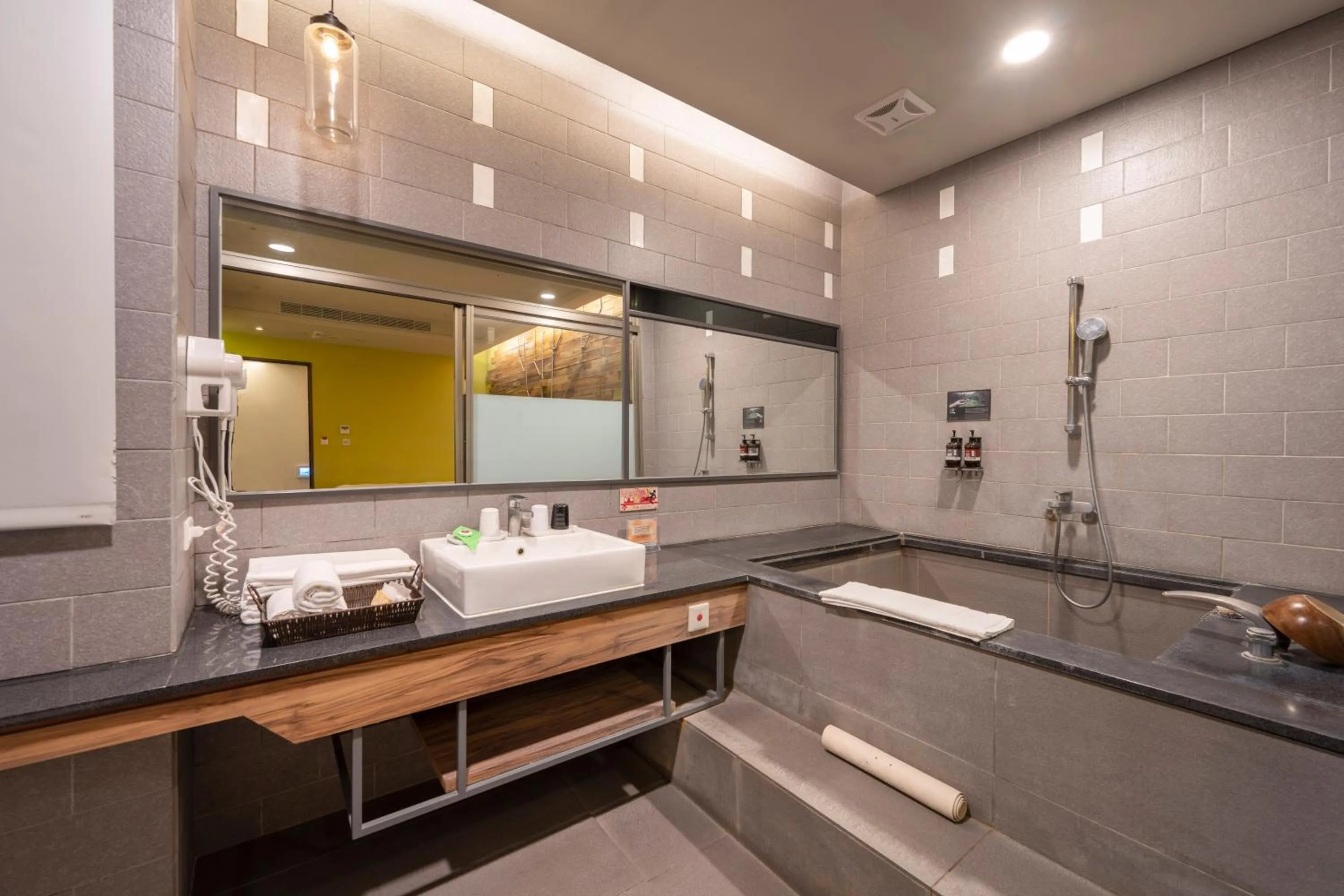 Bathroom in No. 9 Hotel