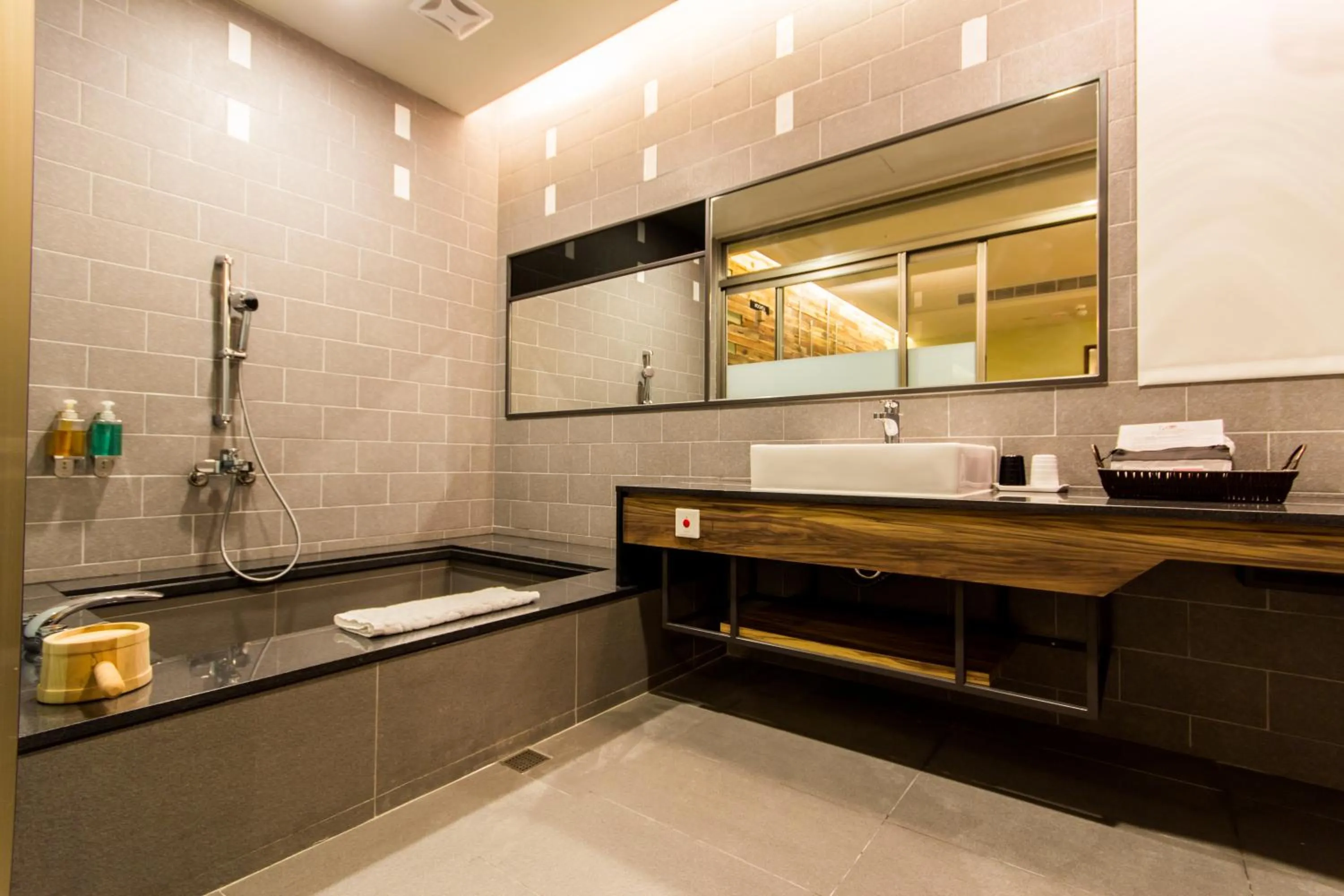 Bathroom in No. 9 Hotel