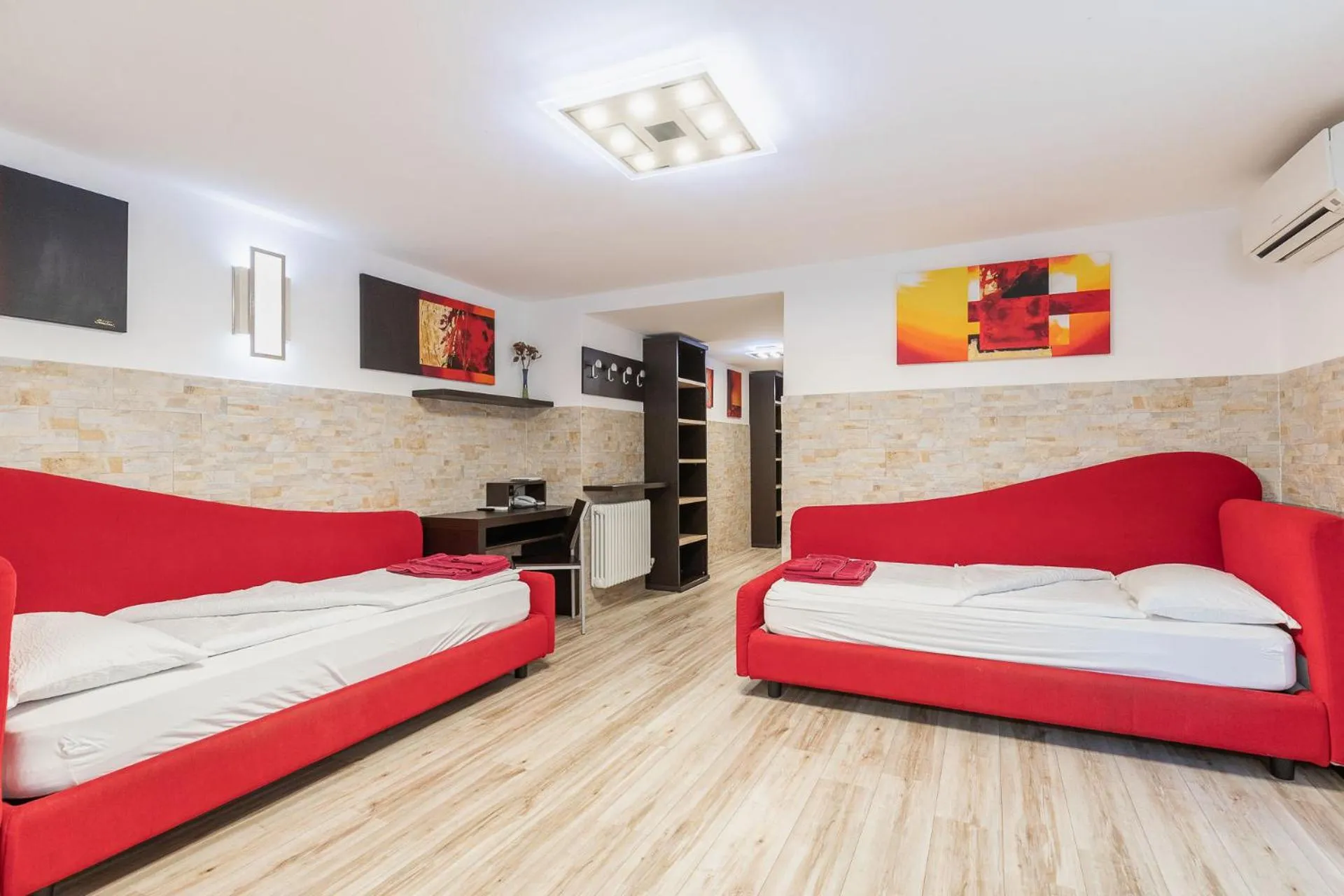 Bed in Hotel Garni Ischia