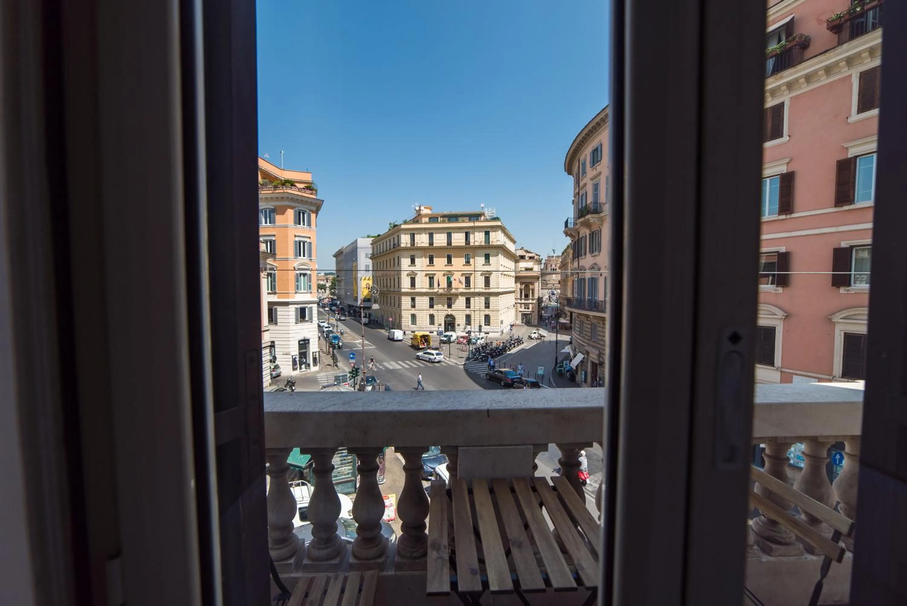Street view in Boutique Hotel Atelier '800