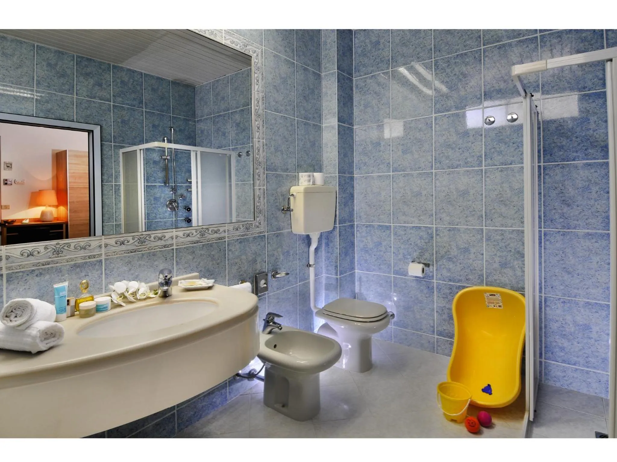 Toilet in Hotel Losanna