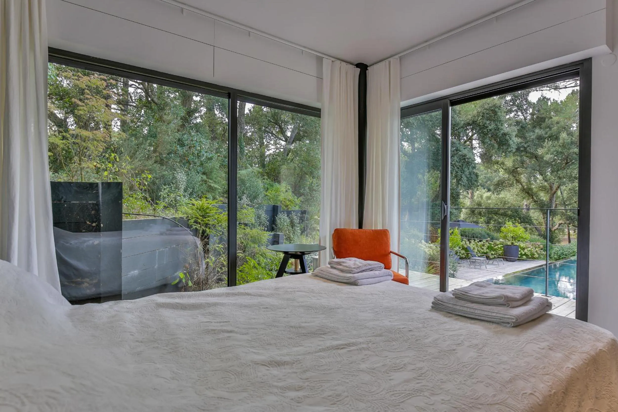 Bed in Villa AMANJANGO SEIGNOSSE-HOSSEGOR