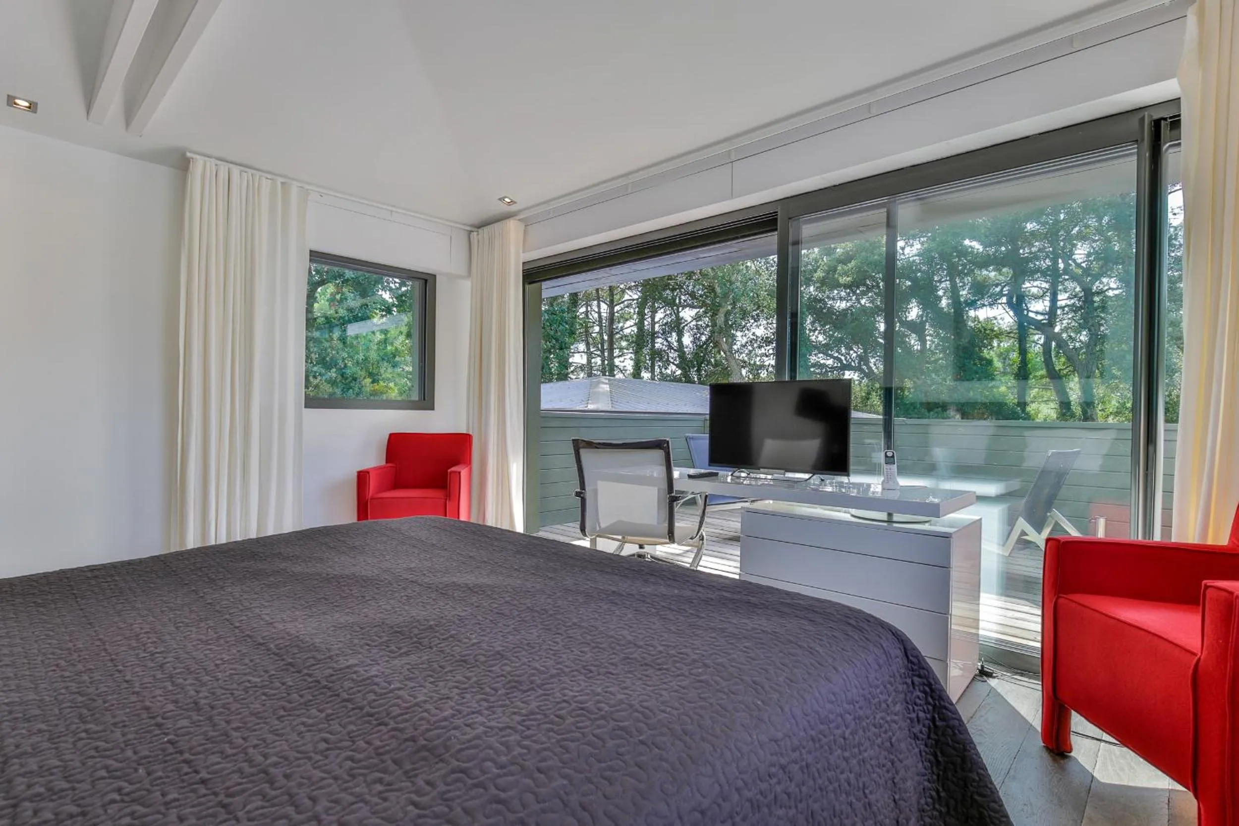 Bed in Villa AMANJANGO SEIGNOSSE-HOSSEGOR