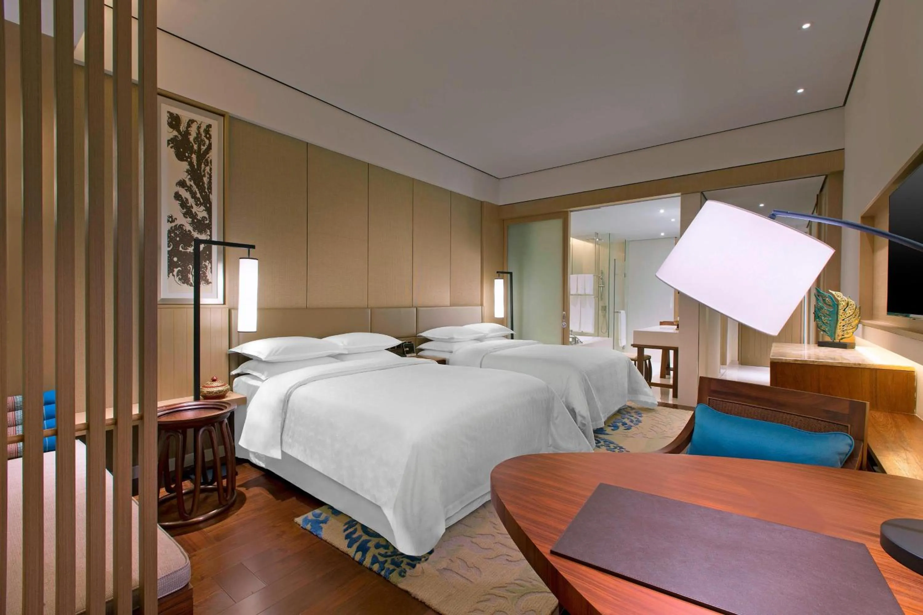 Photo of the whole room, Bed in Sheraton Grand Xishuangbanna Hotel