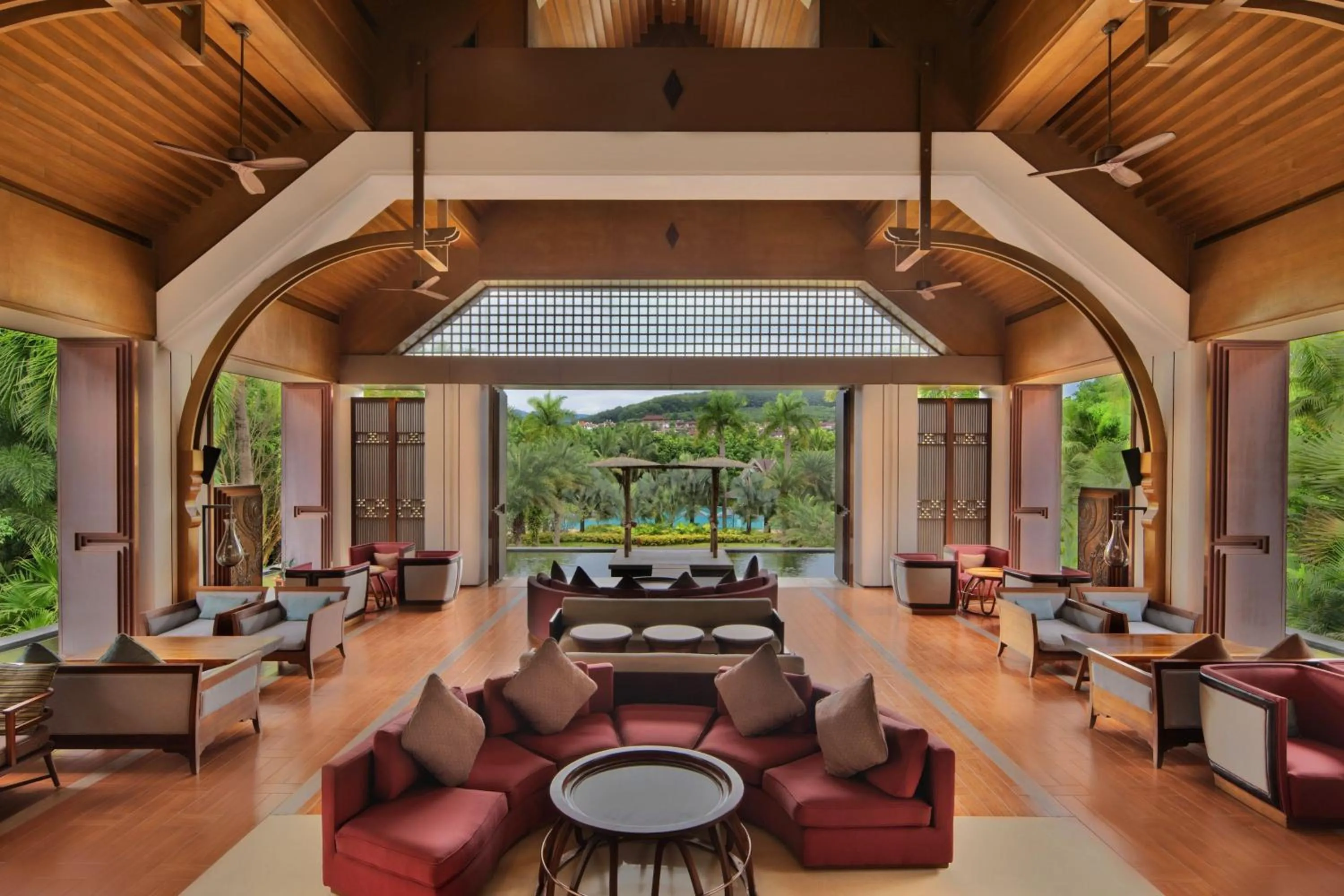 Lobby or reception in Sheraton Grand Xishuangbanna Hotel