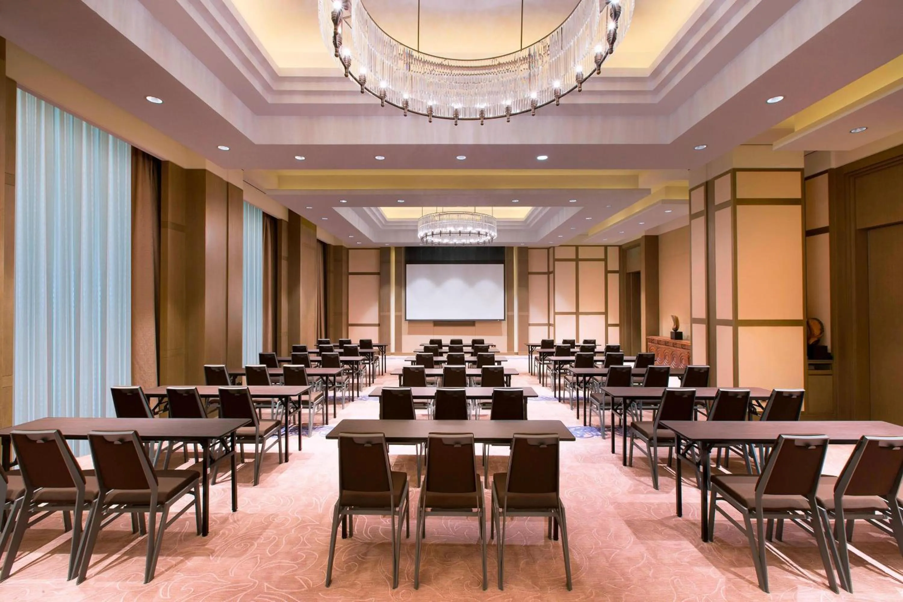 Meeting/conference room in Sheraton Grand Xishuangbanna Hotel