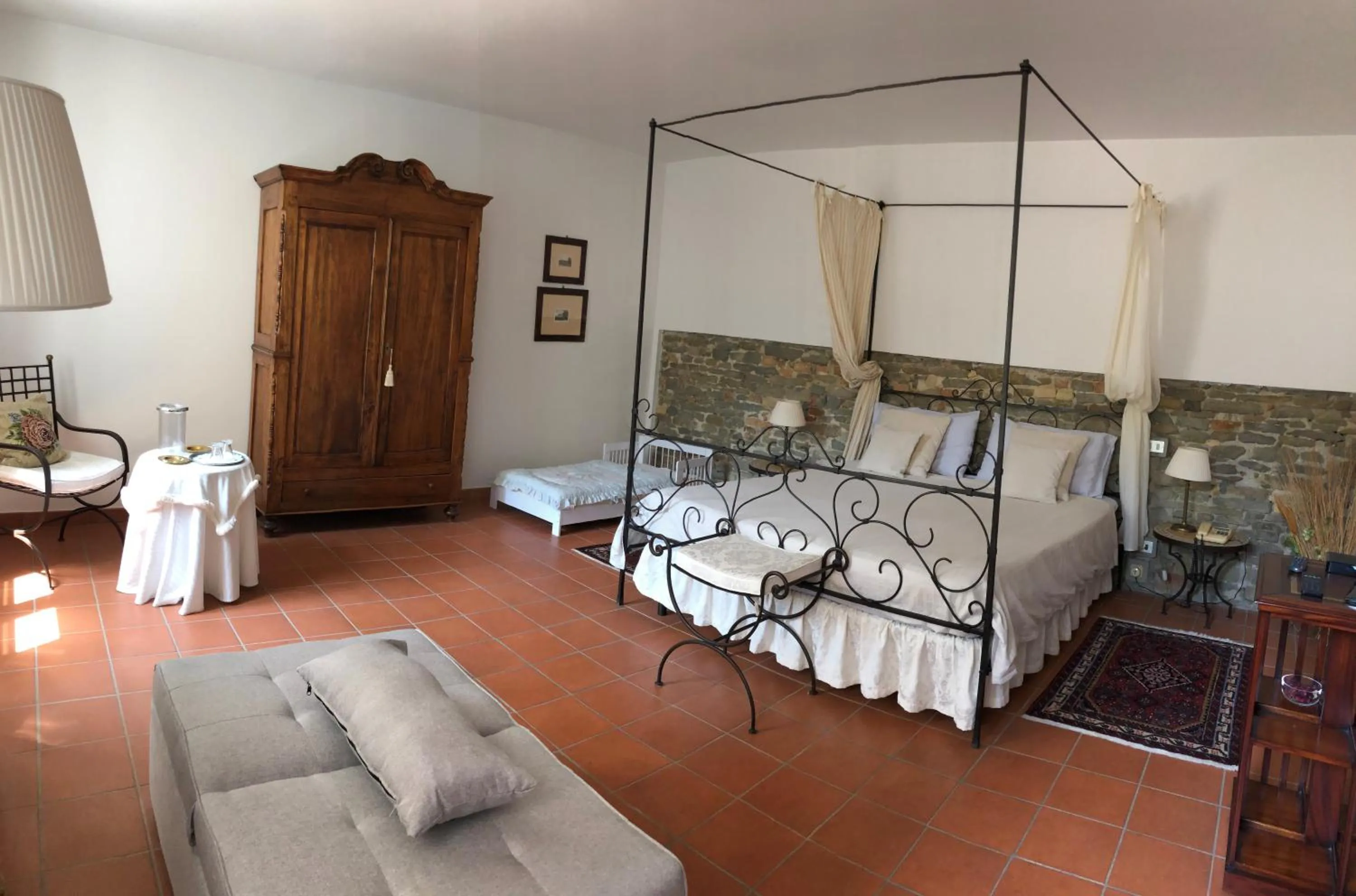 Bedroom, Bed in Agriturismo La Casa in Collina