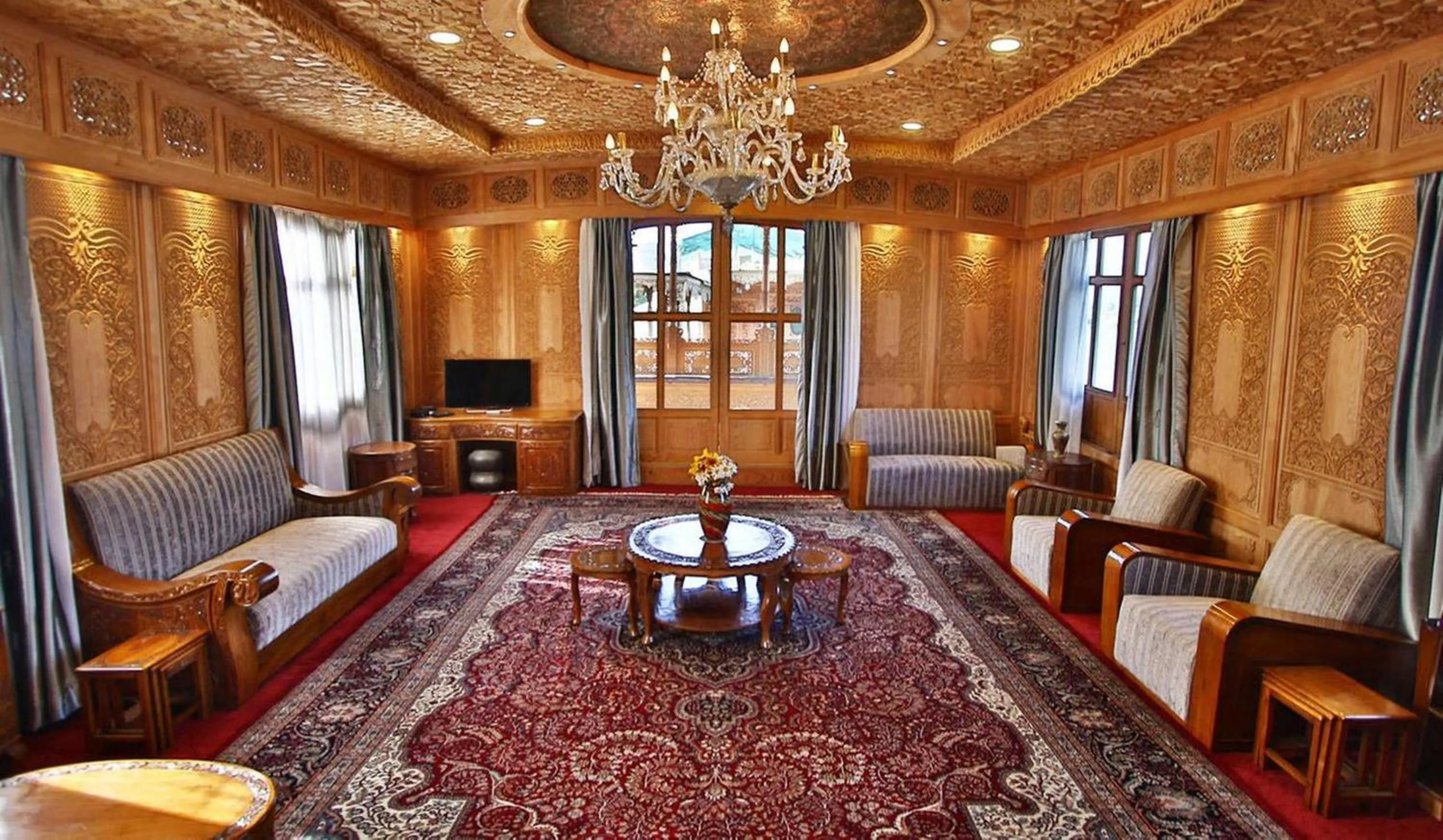 Living room in The Heritage Group Of Houseboats