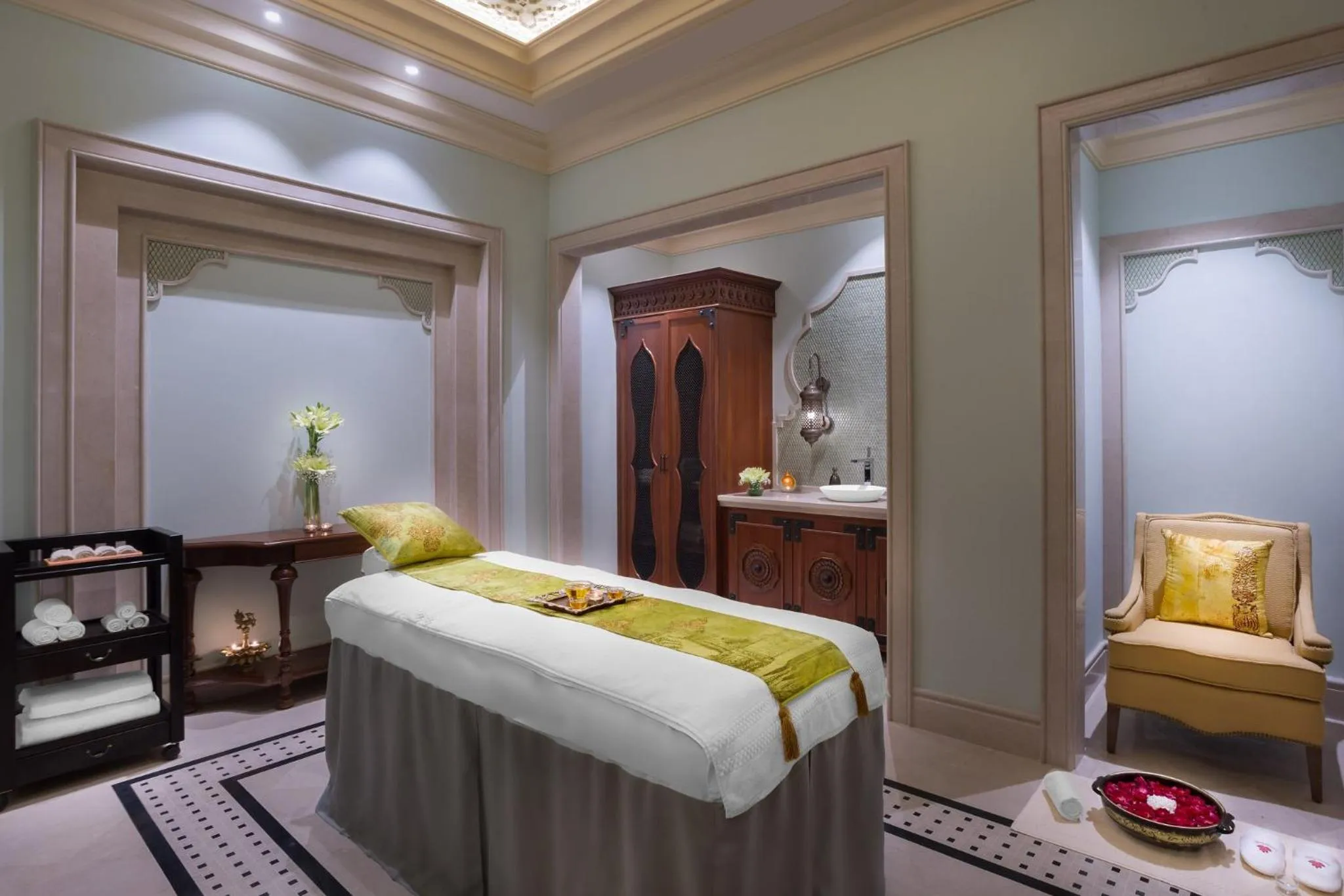 Spa and wellness centre/facilities, Bed in ITC Grand Bharat, a Luxury Collection Retreat, Gurgaon, New Delhi Capital Region