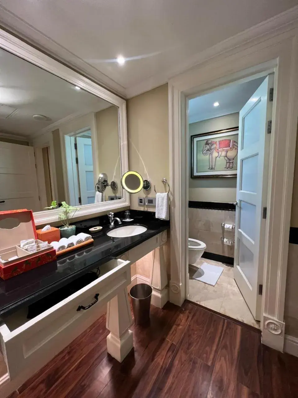 Deluxe Suite with Rooftop Gazebo in ITC Grand Bharat, a Luxury Collection Retreat, Gurgaon, New Delhi Capital Region Deluxe Suite with Rooftop Gazebo in ITC Grand Bharat, a Luxury Collection Retreat, Gurgaon, New Delhi Capital Region